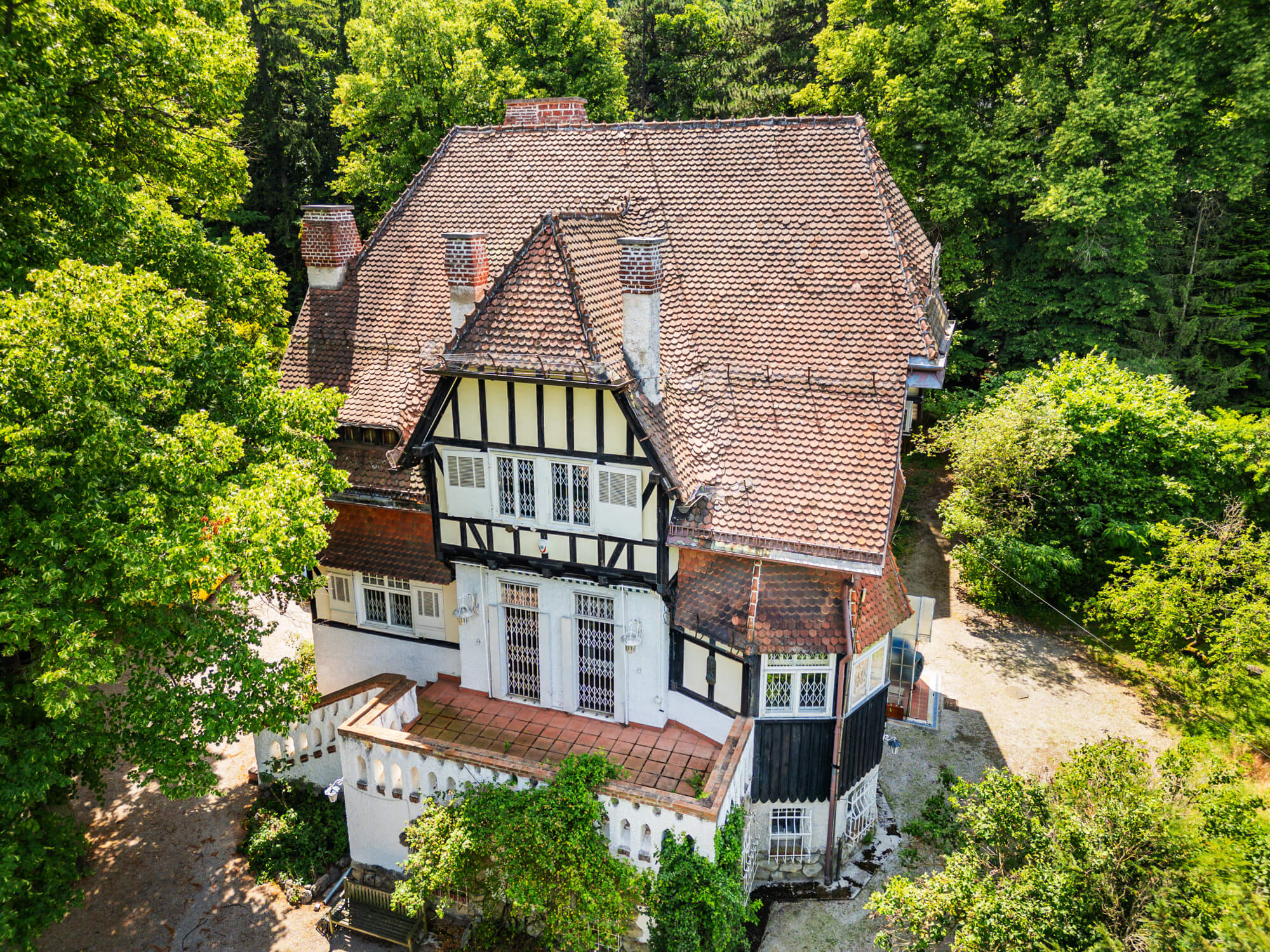 One-of-a-kind estate in a private park