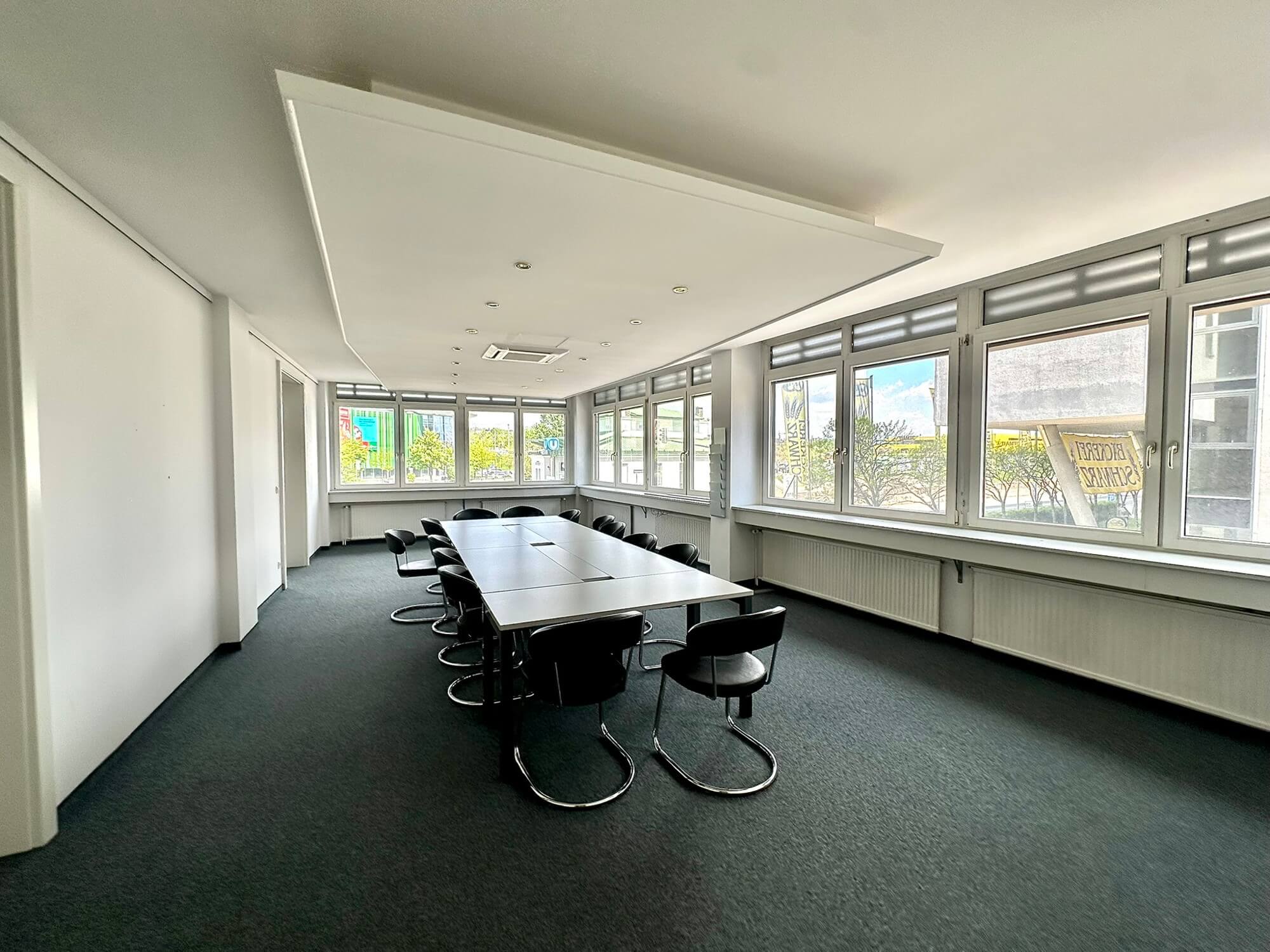 Möblierte Bürofläche im 13. Bezirk