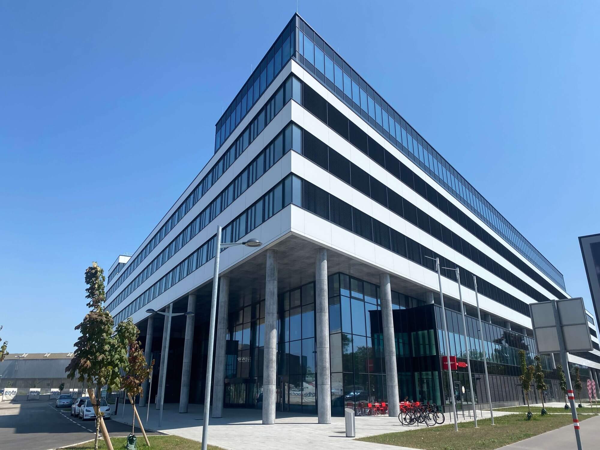 Central Hub | Twenty One