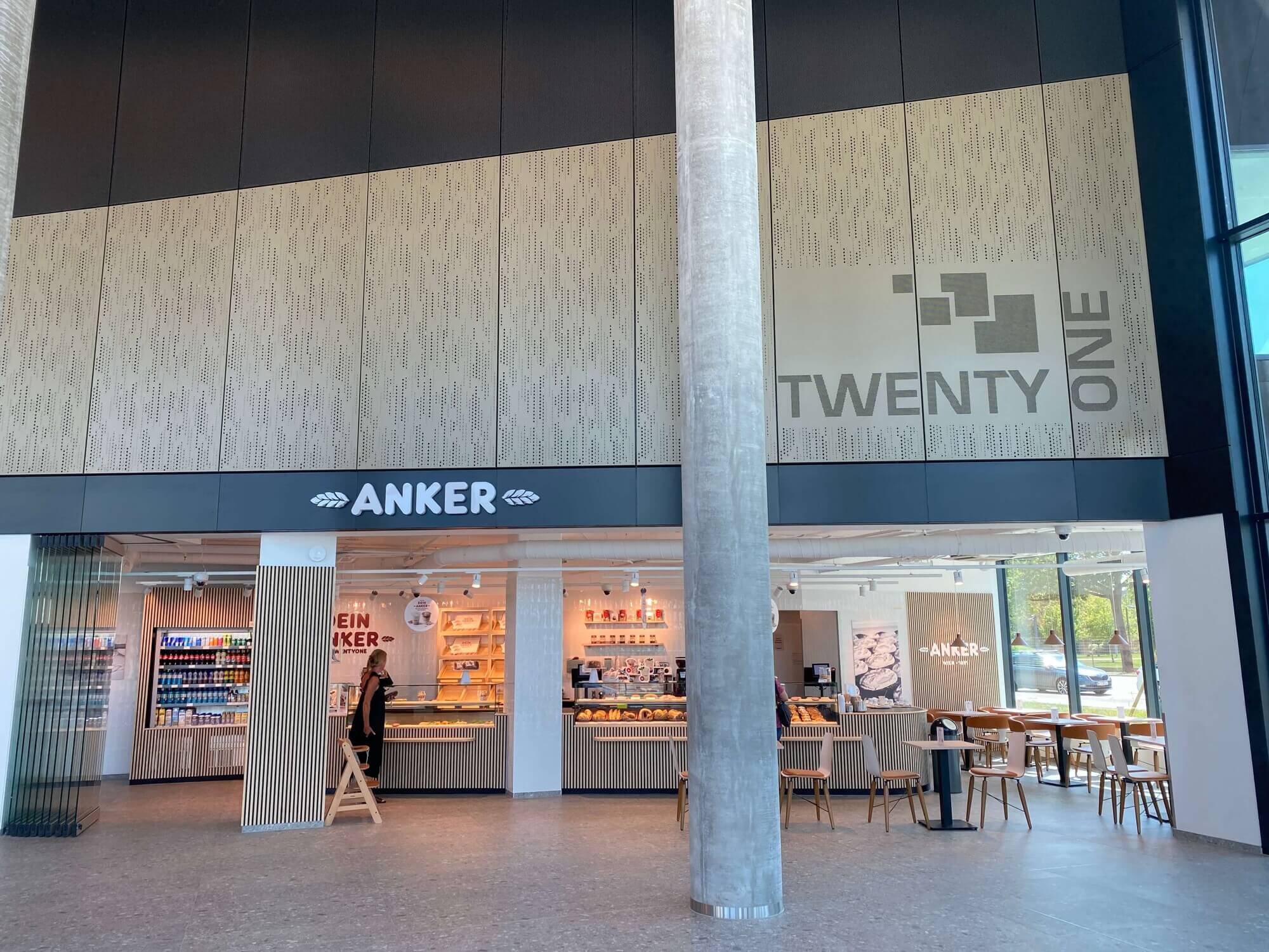 Central Hub | Twenty One