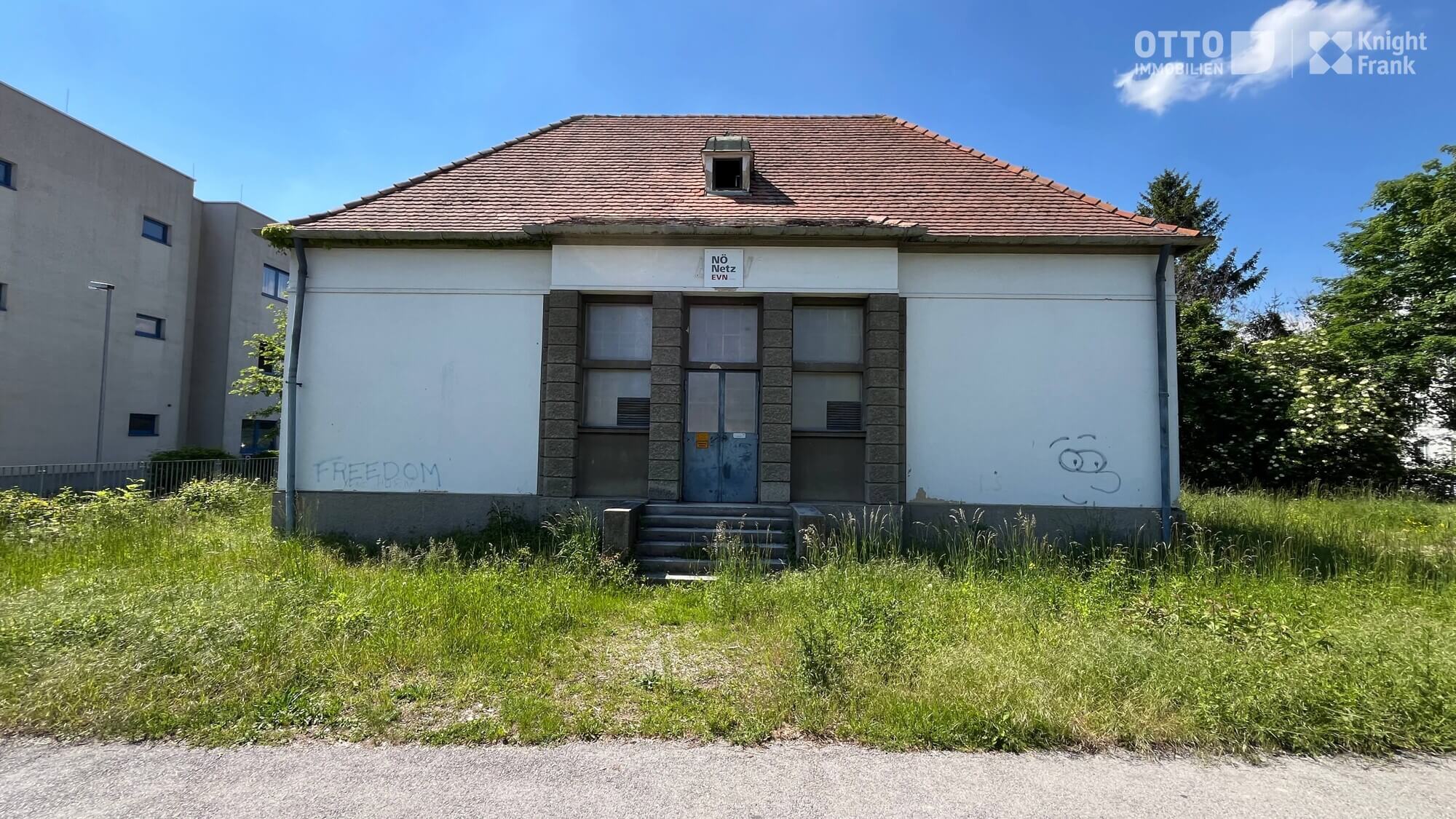 Urban plot with old transformer house