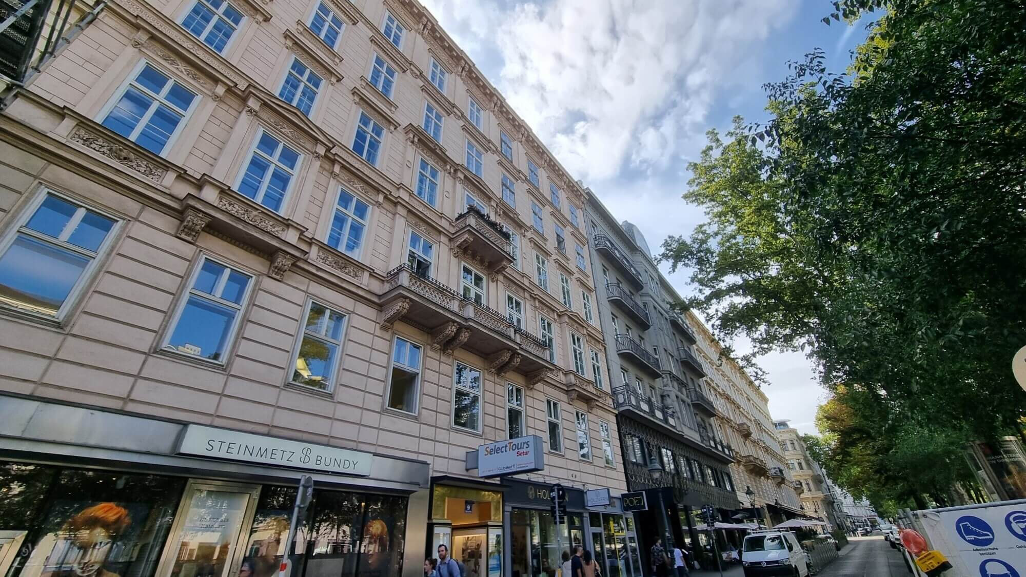 Wohnen gegenüber der Staatsoper