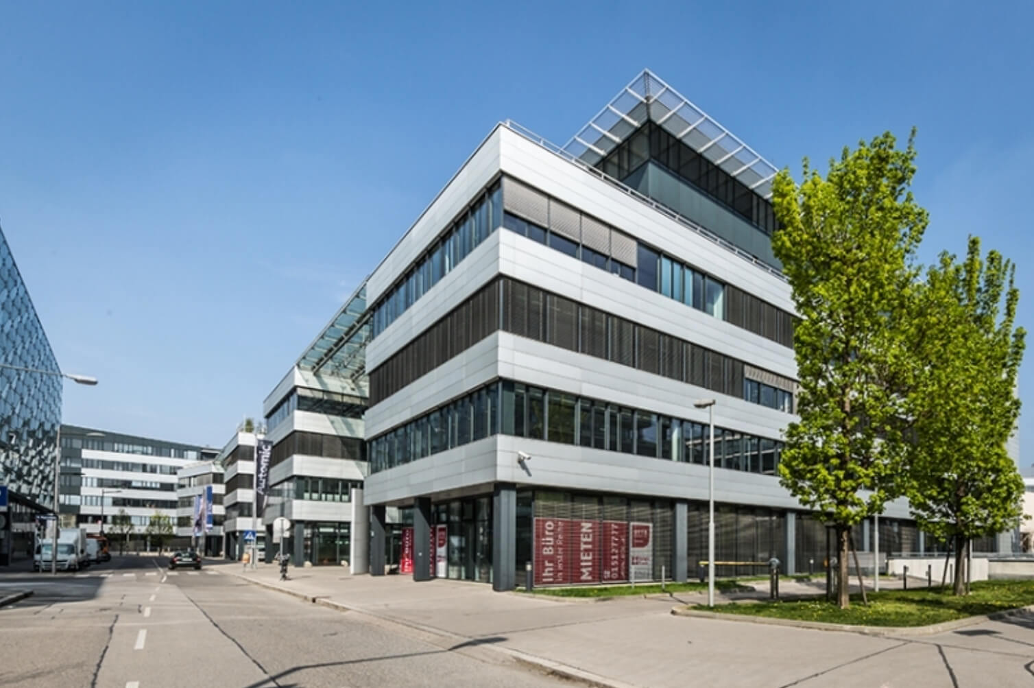 EURO PLAZA 1 - Ihr All-in-1 Büro