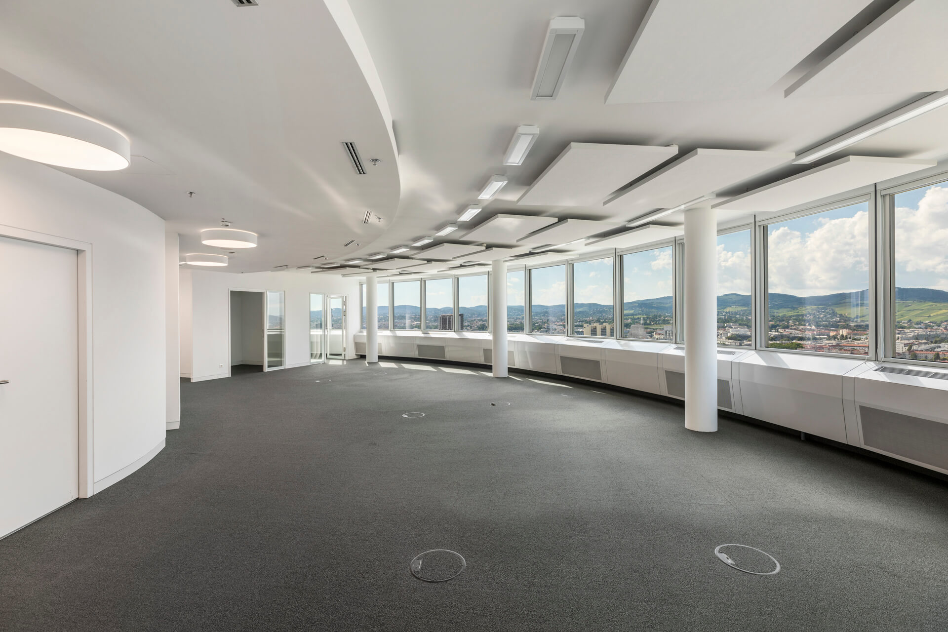 MILLENNIUM TOWER – Modern Offices with Panoramic Views