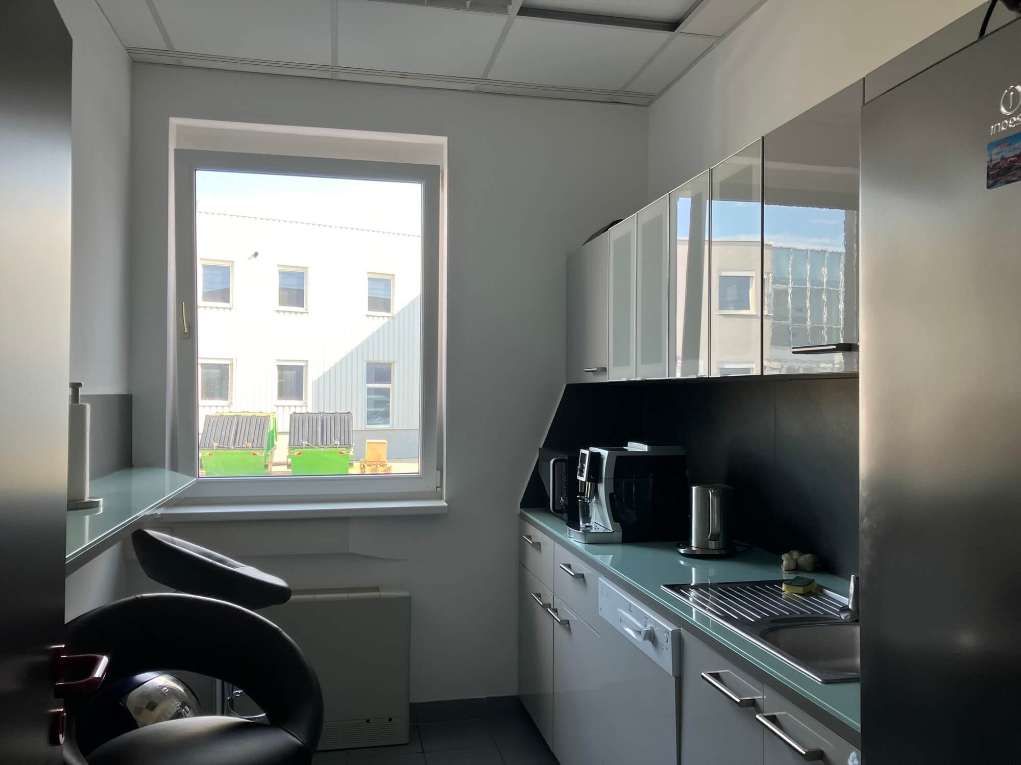 Büro-Lager-Kombi