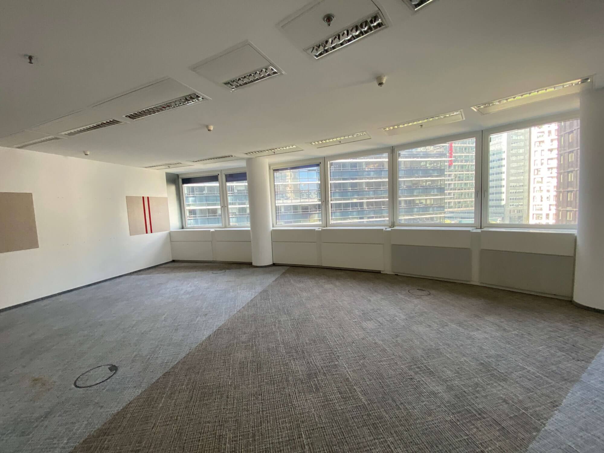 ANDROMEDA TOWER - Büro mit toller Aussichten