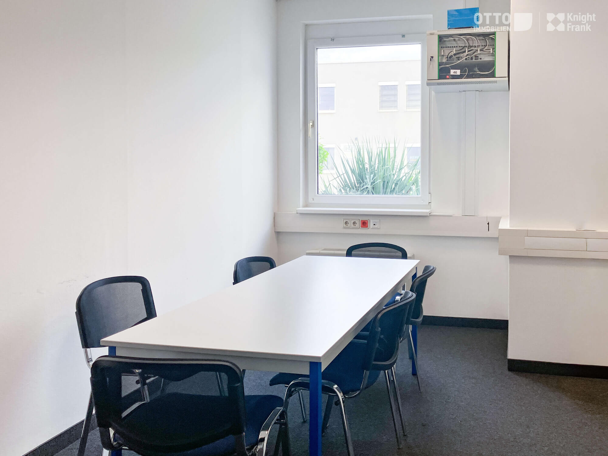 Büro-Lager-Kombi