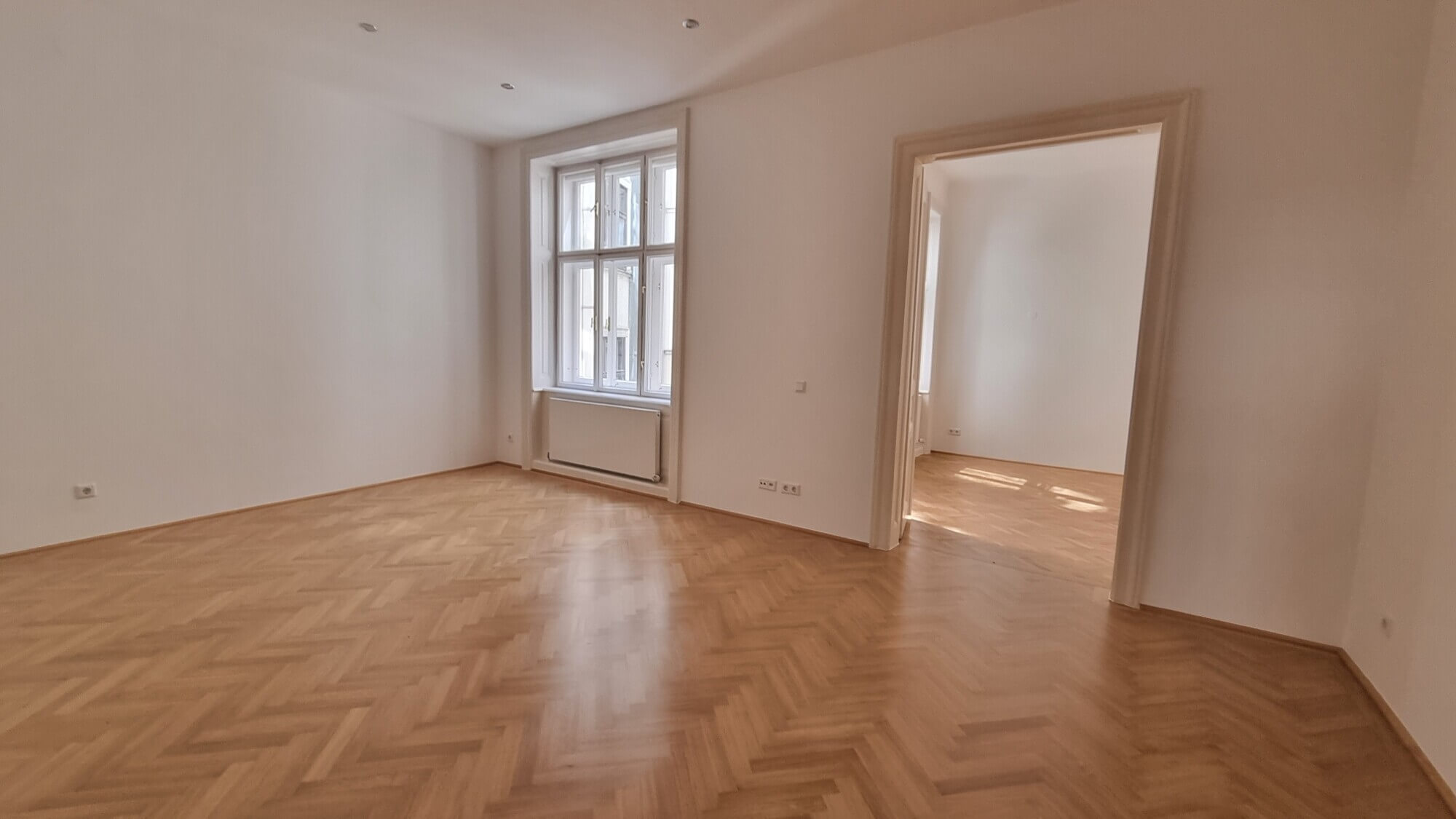 Klassischer Altbau, 6 Zimmer, Nähe Judenplatz