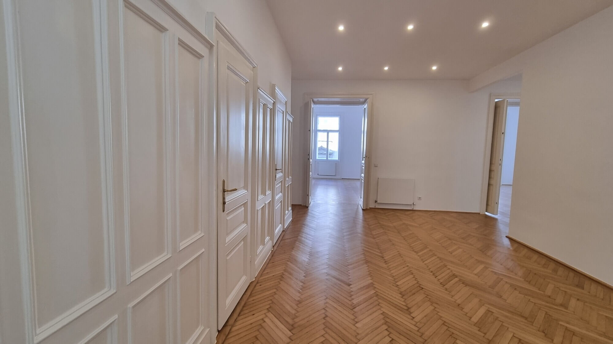 Klassischer Altbau, 6 Zimmer, Nähe Judenplatz