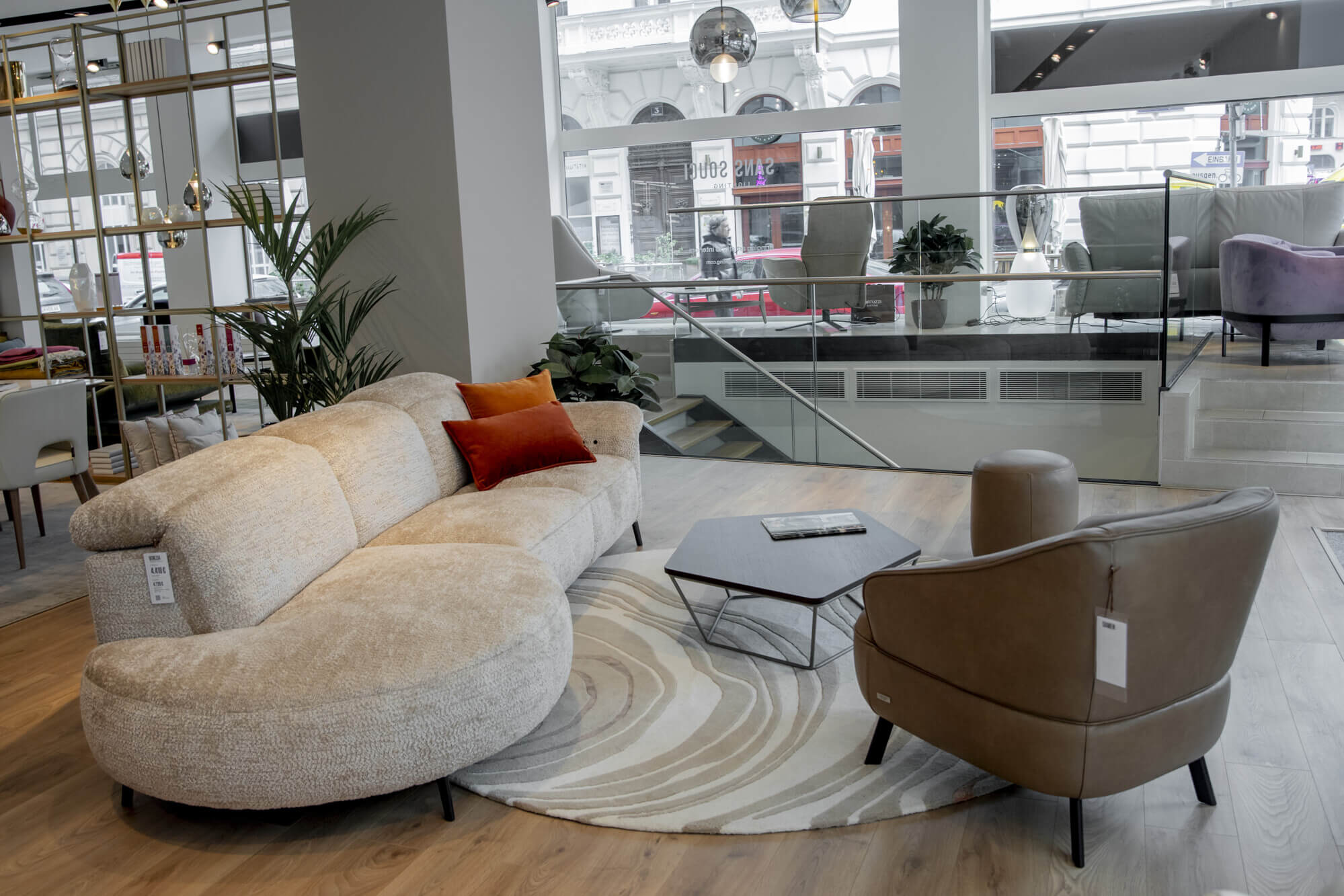 Eck-Geschäftsfläche Nähe Schwedenplatz