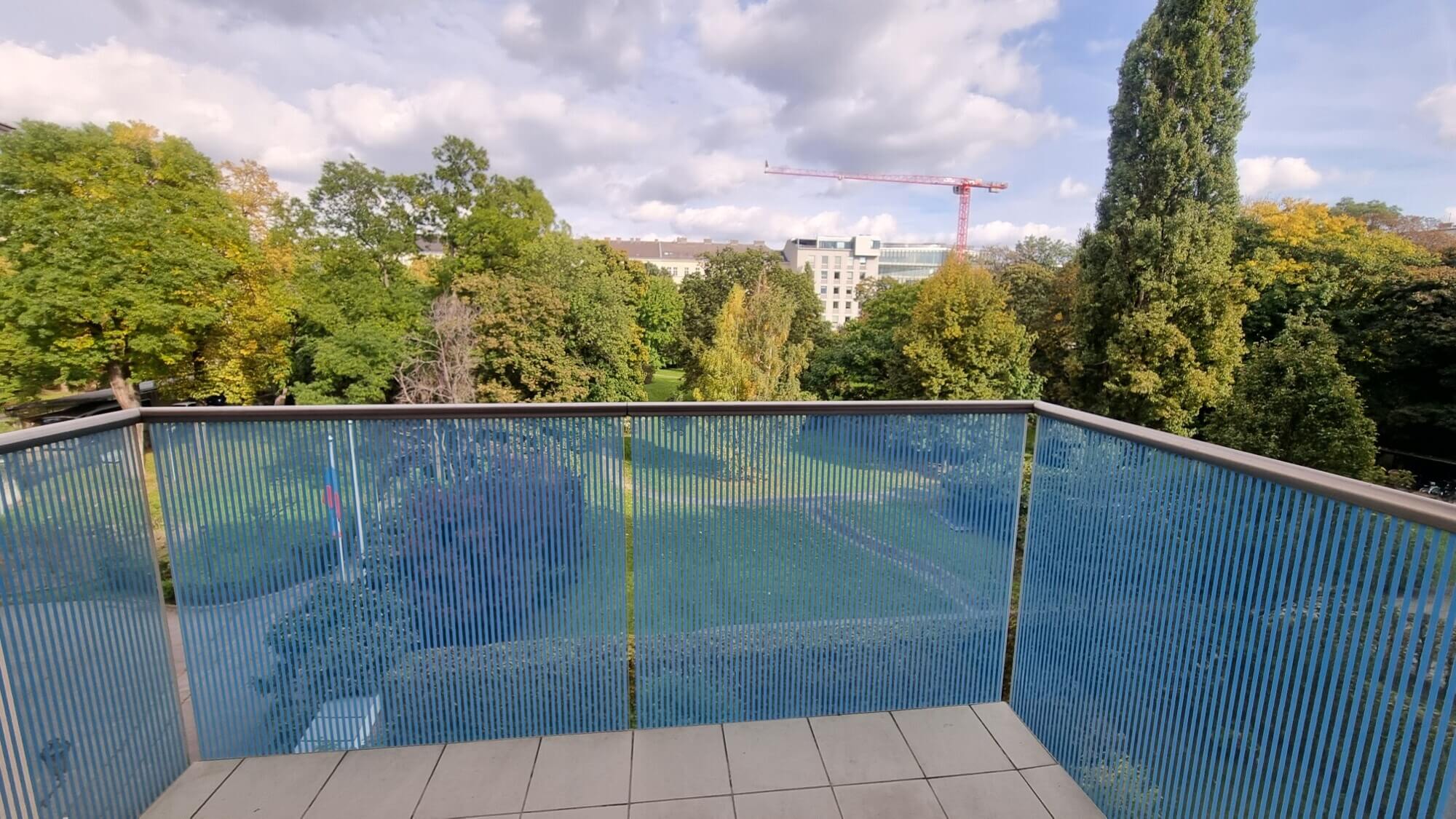 8,000 m² park – new-build apartment with balcony in Toskanahof