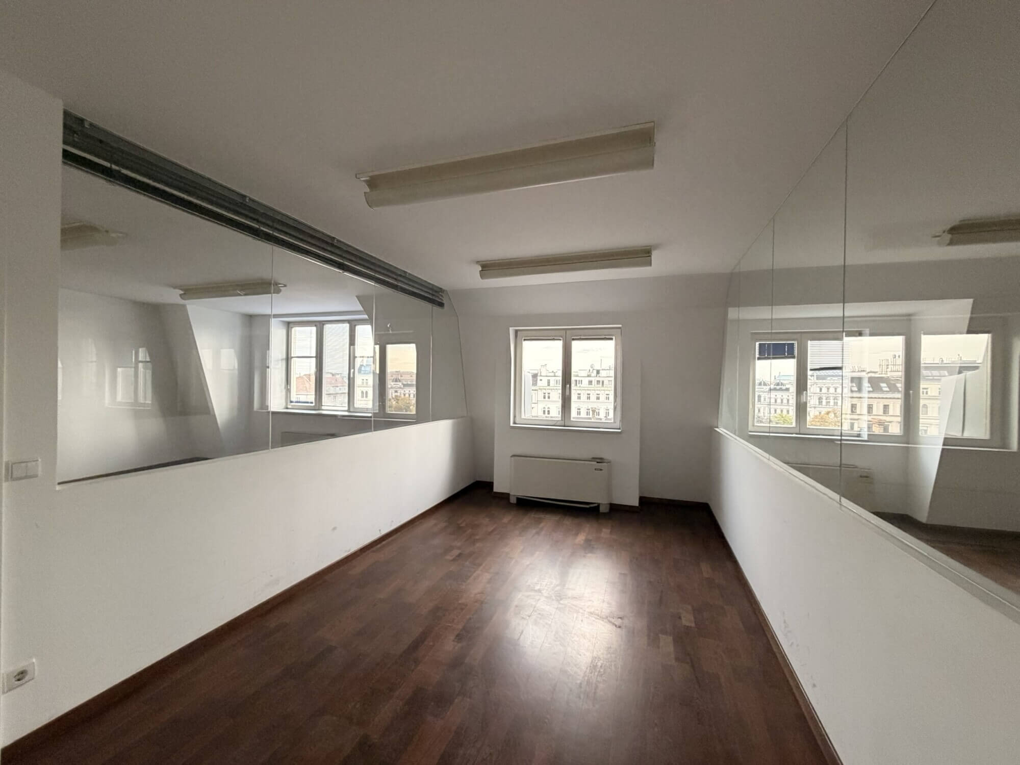 Repräsentative Büroflächen mit Blick auf die Votivkirche