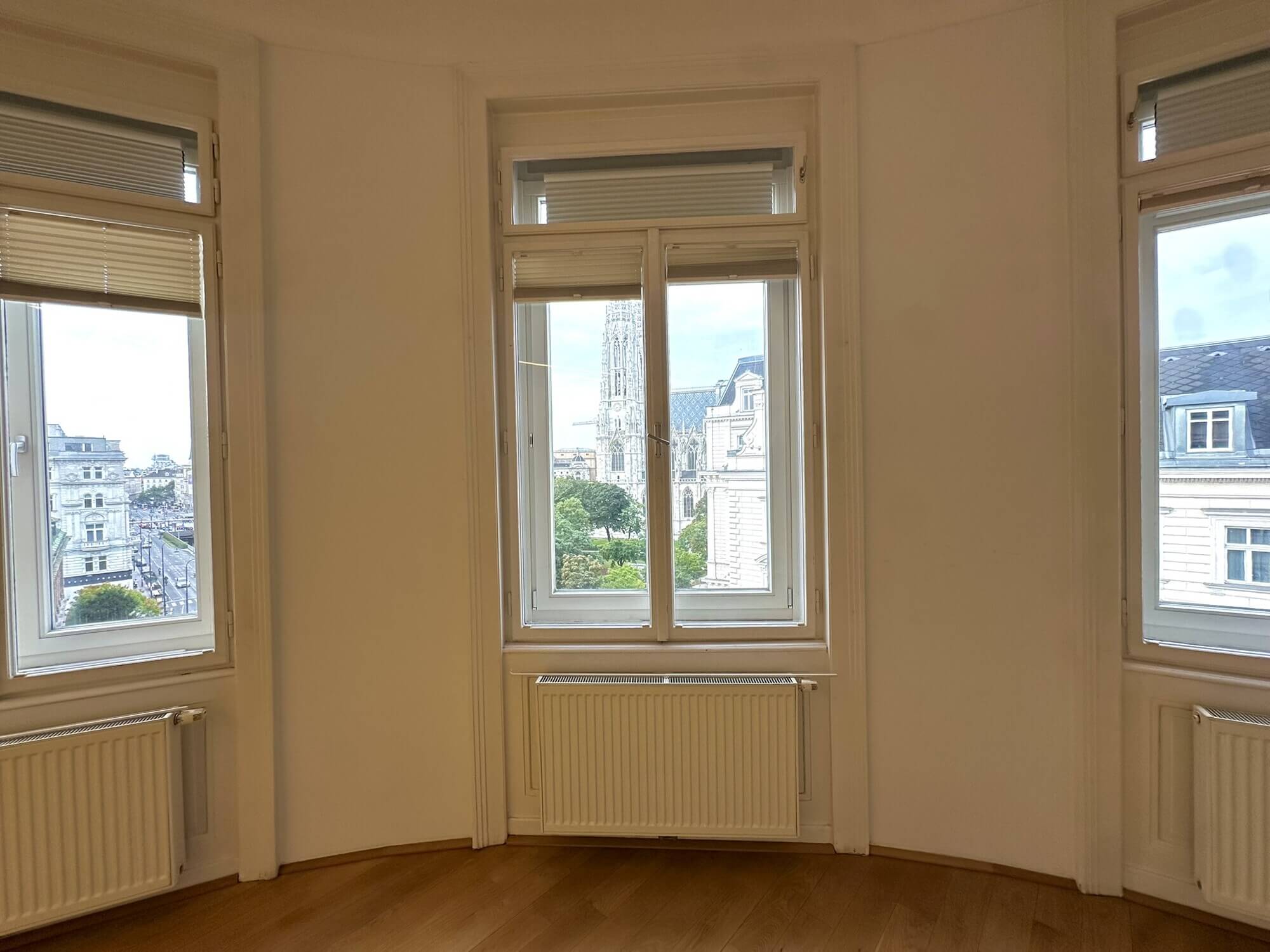 Repräsentative Büroflächen mit Blick auf die Votivkirche