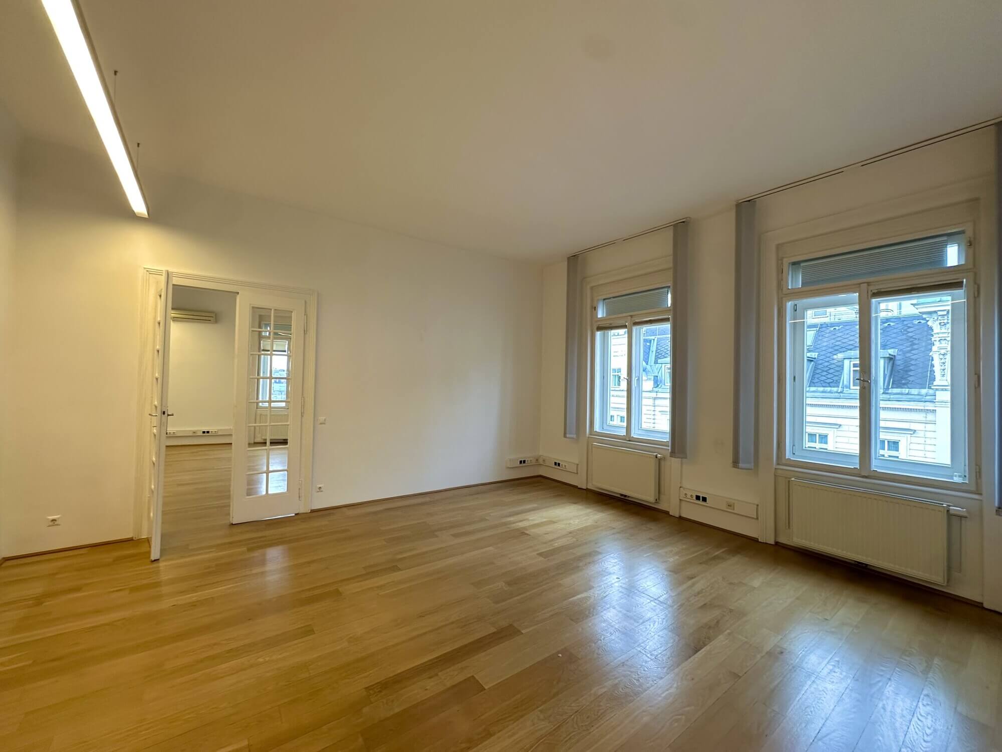 Repräsentative Büroflächen mit Blick auf die Votivkirche