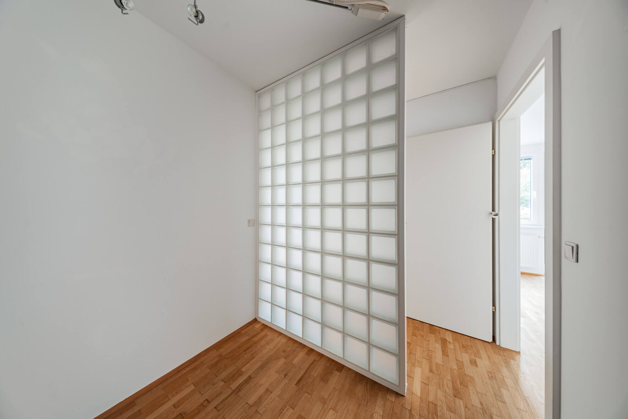 Apartment with terrace in a quiet, green Neustift location