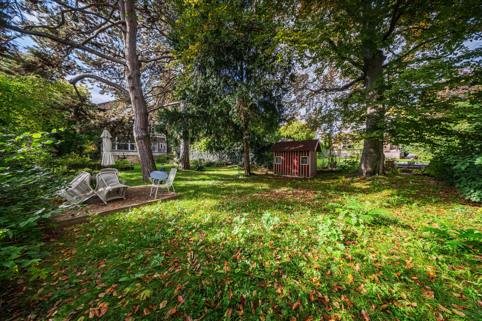 Mitten im Cottage - Villa mit großem Garten