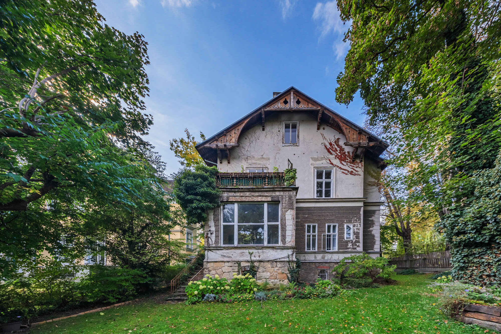 Mitten im Cottage - Villa mit großem Garten