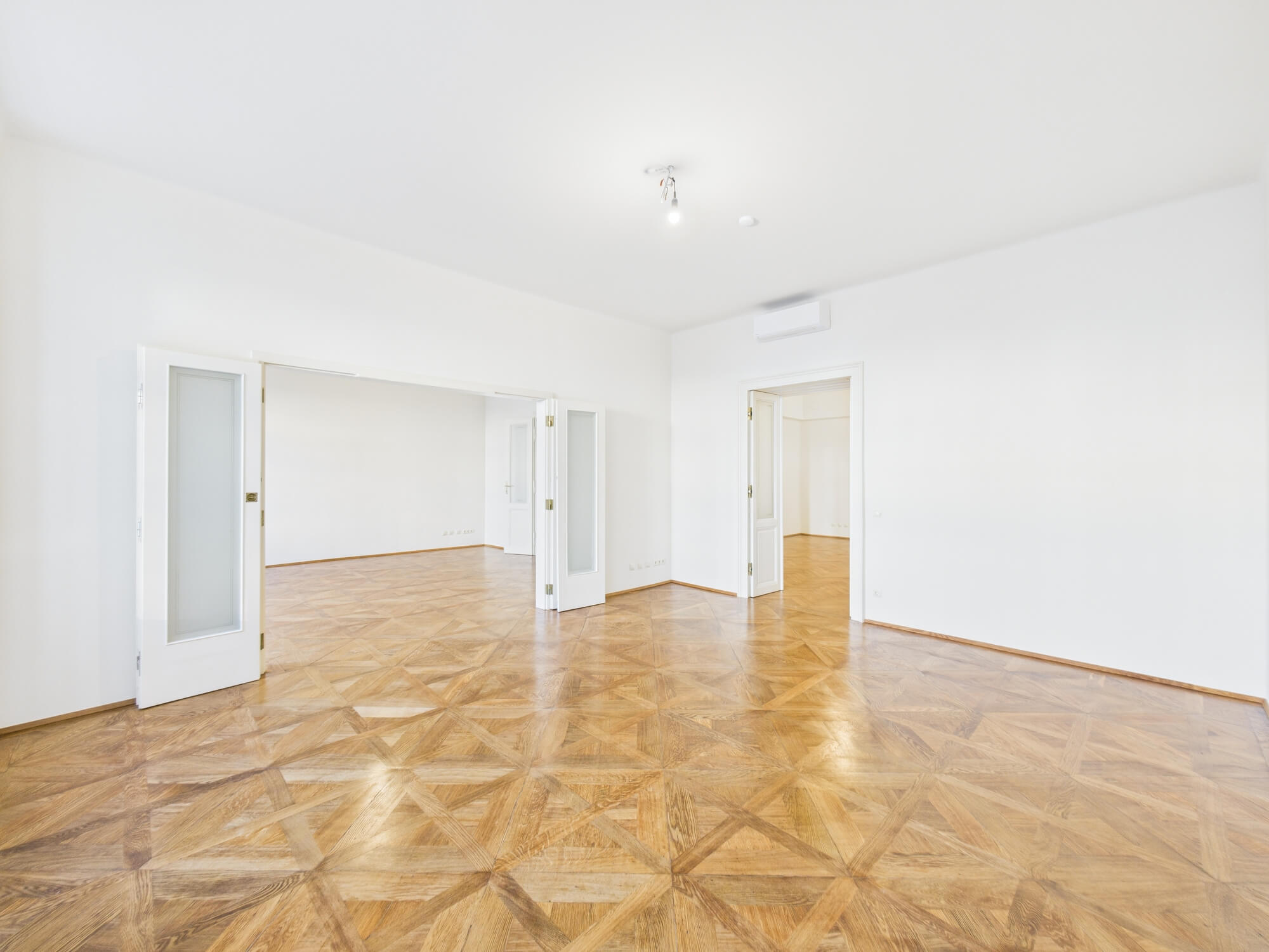 Exklusive Stadtwohnung in Opernnähe