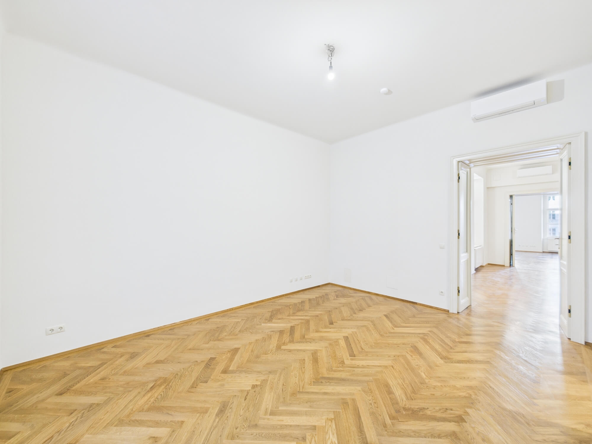 Exklusive Stadtwohnung in Opernnähe