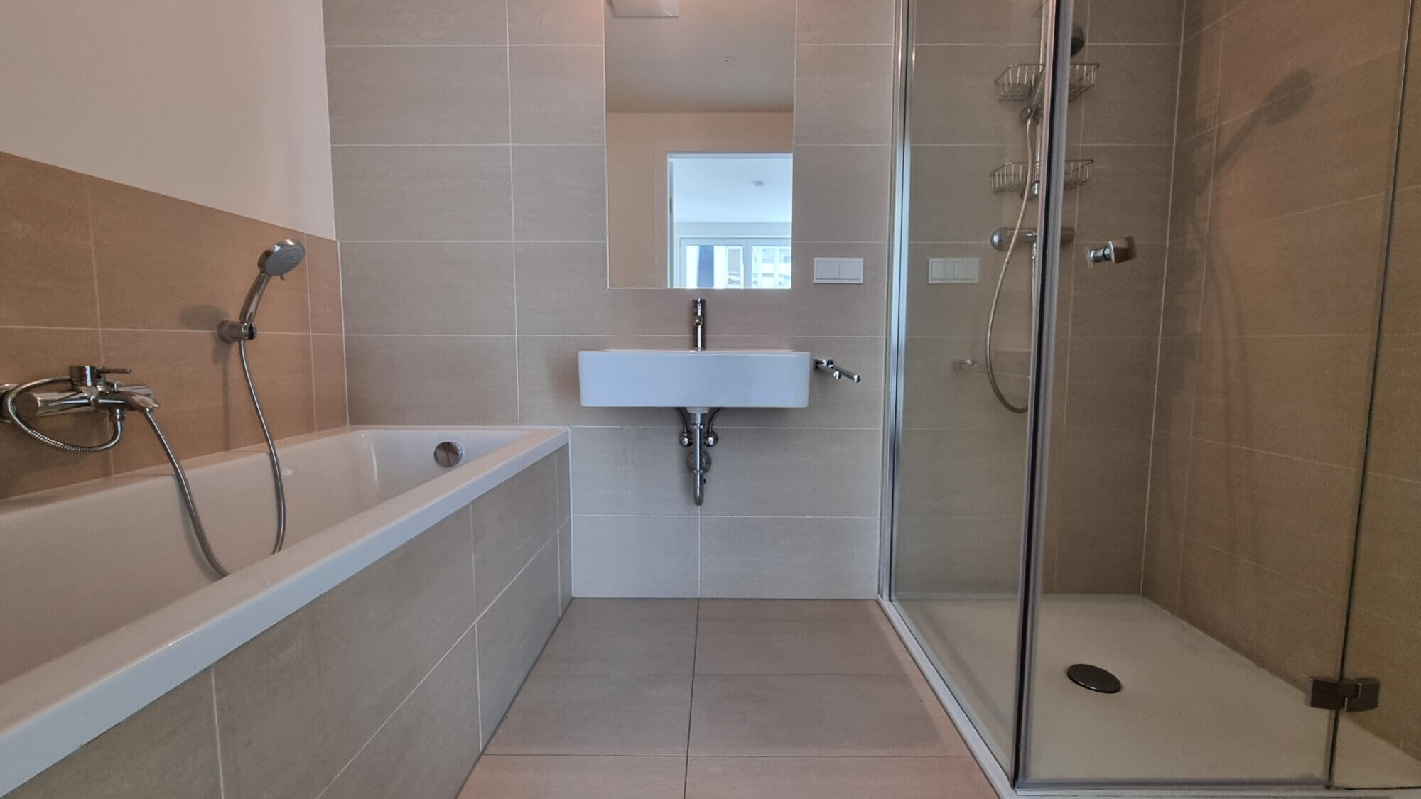 Top Neubauwohnung mitten im 6. Bezirk mit allgemeiner Dachterrasse