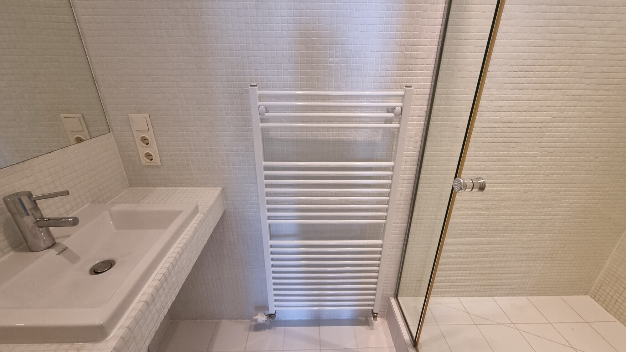 klassische Altbauwohnung mit Balkon - 4. Liftstock - beste Lage im 3. Bezirk