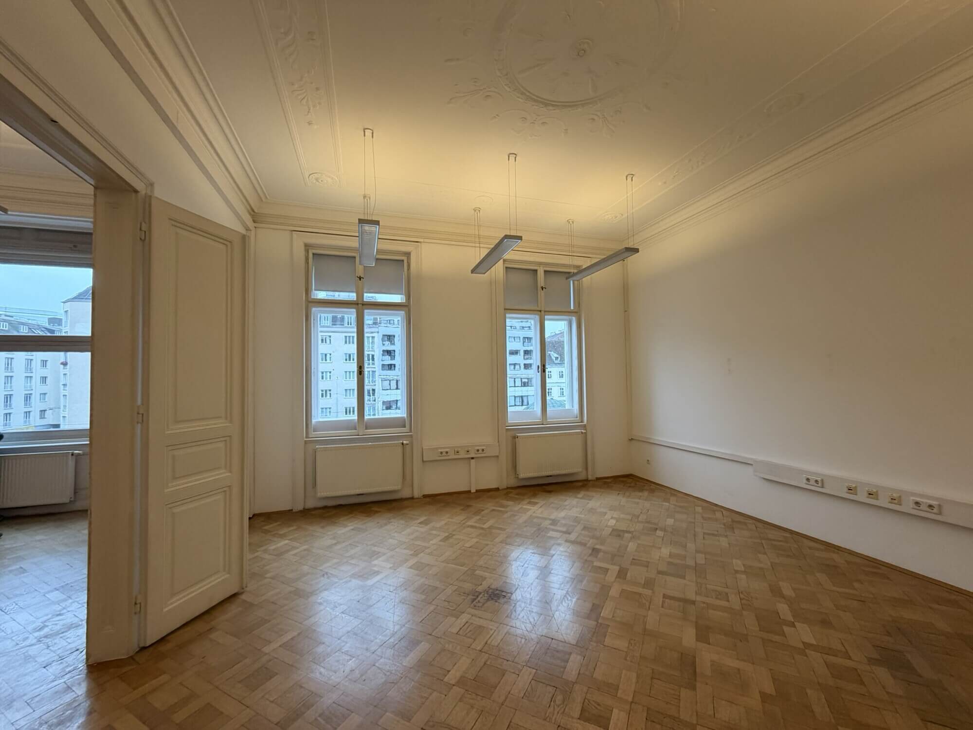 Terrassenbüro direkt am Naschmarkt