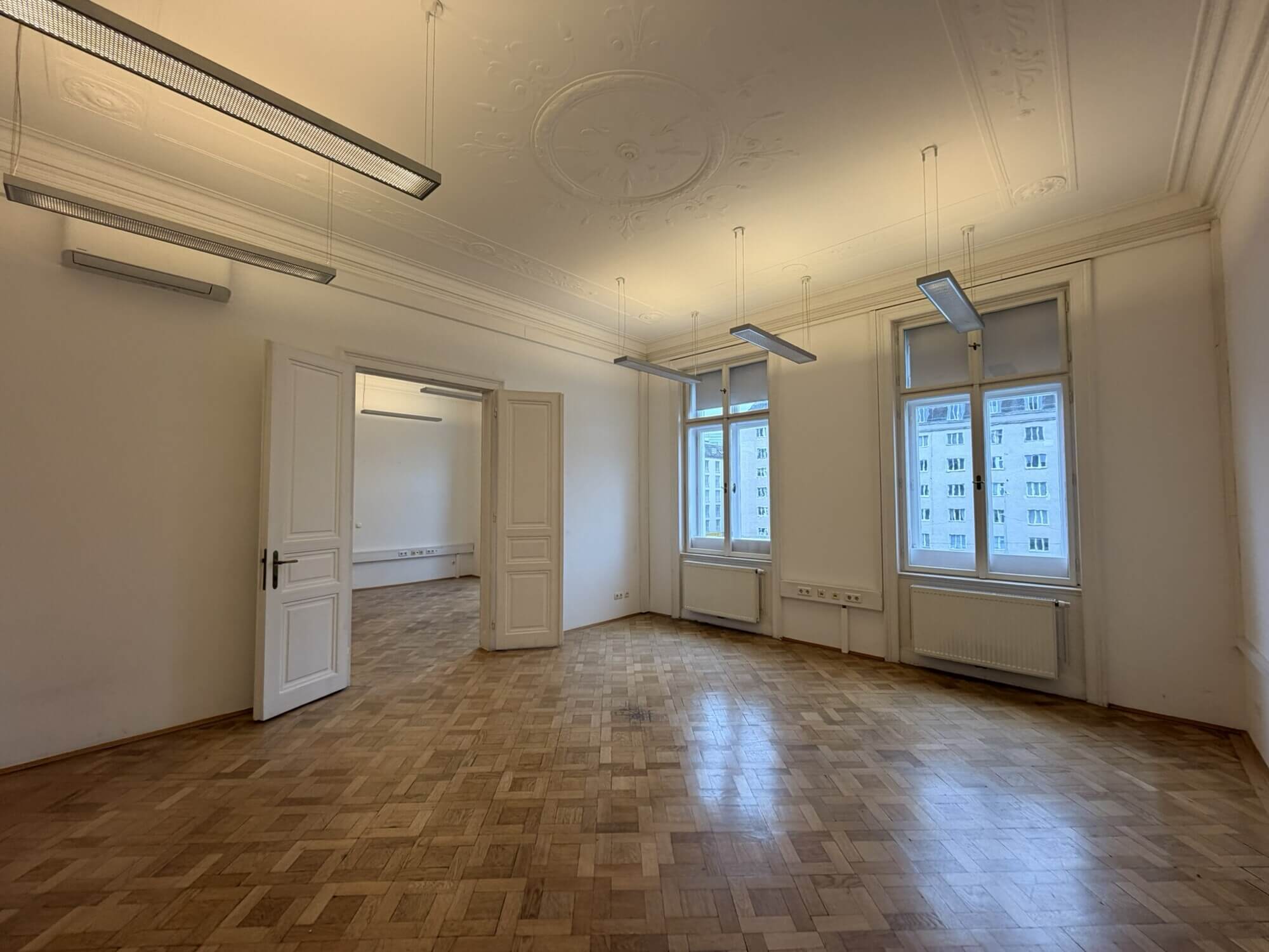 Terrassenbüro direkt am Naschmarkt