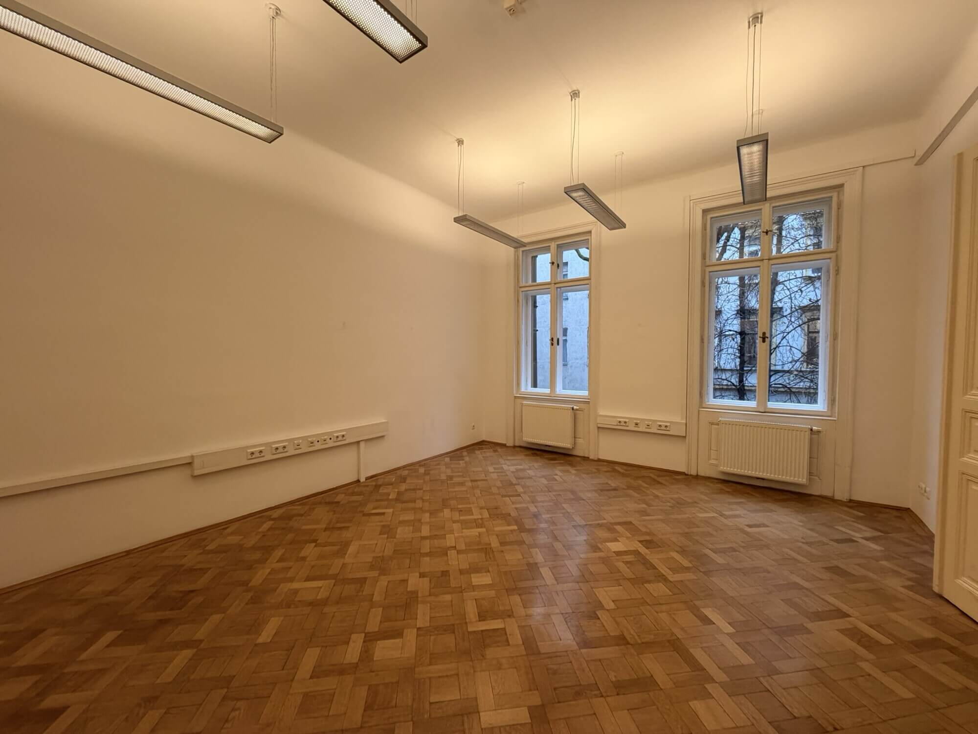 Terrassenbüro direkt am Naschmarkt