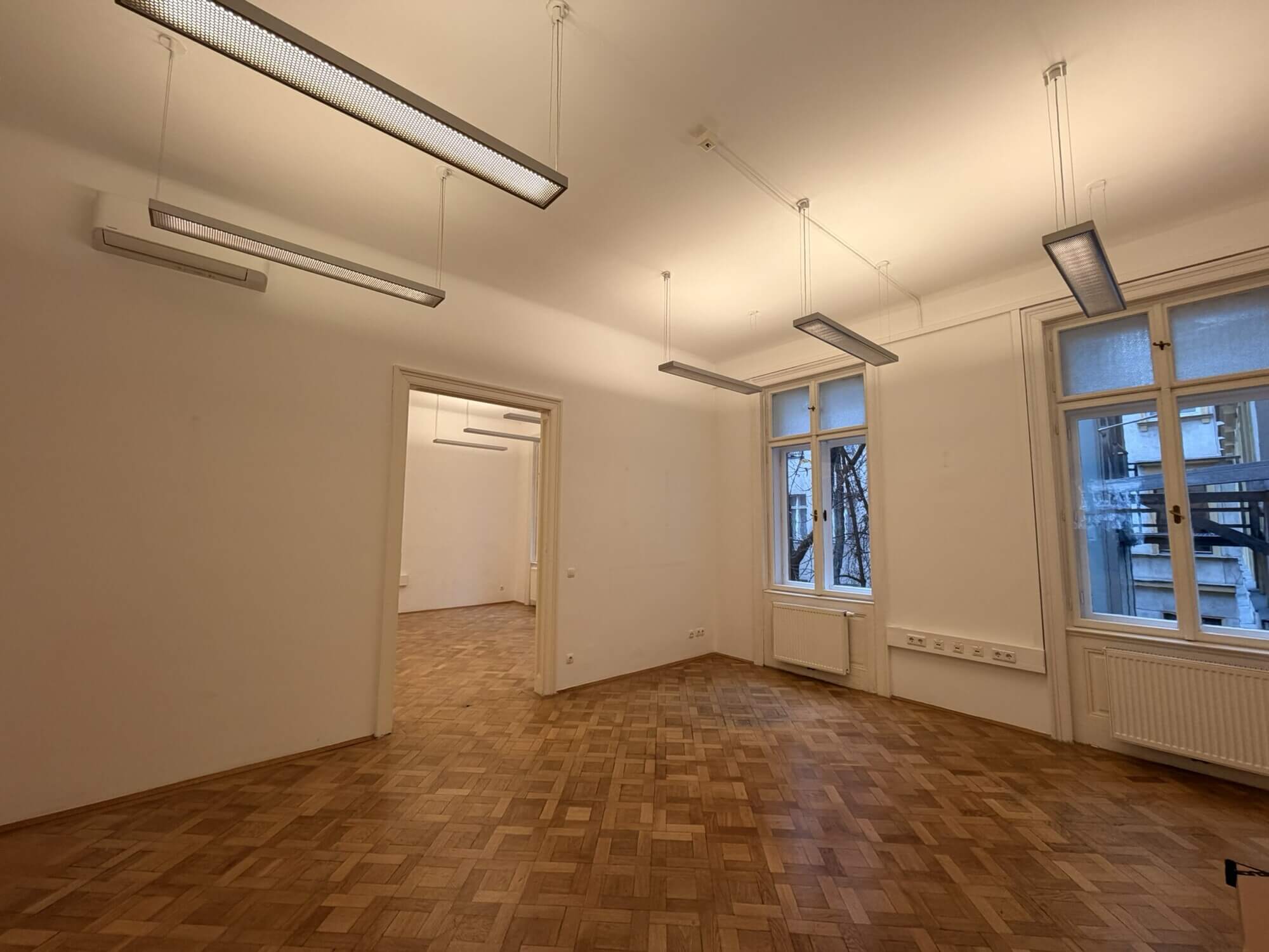 Terrassenbüro direkt am Naschmarkt