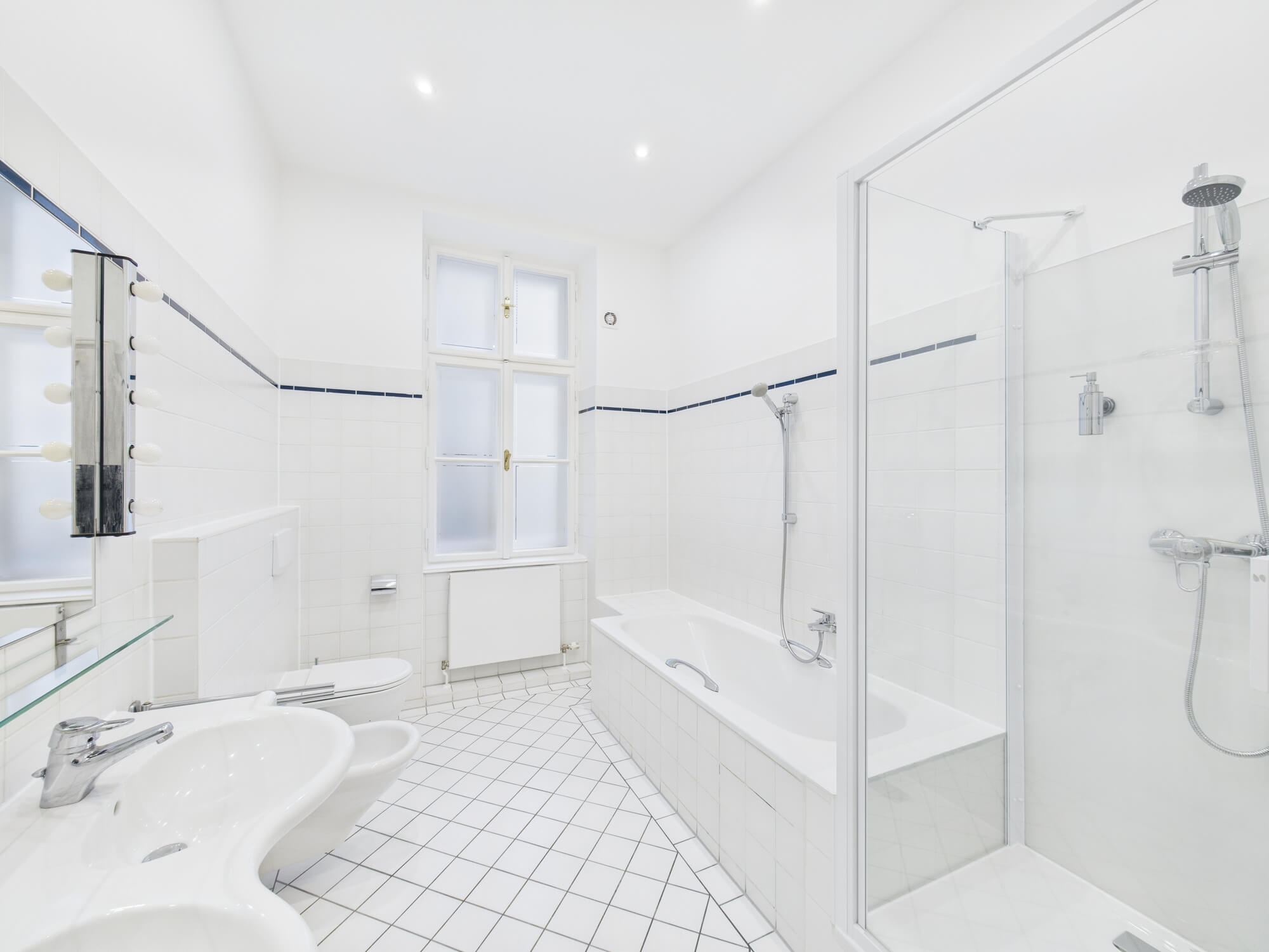 Klassischer Altbau, 6 Zimmer, Nähe Judenplatz