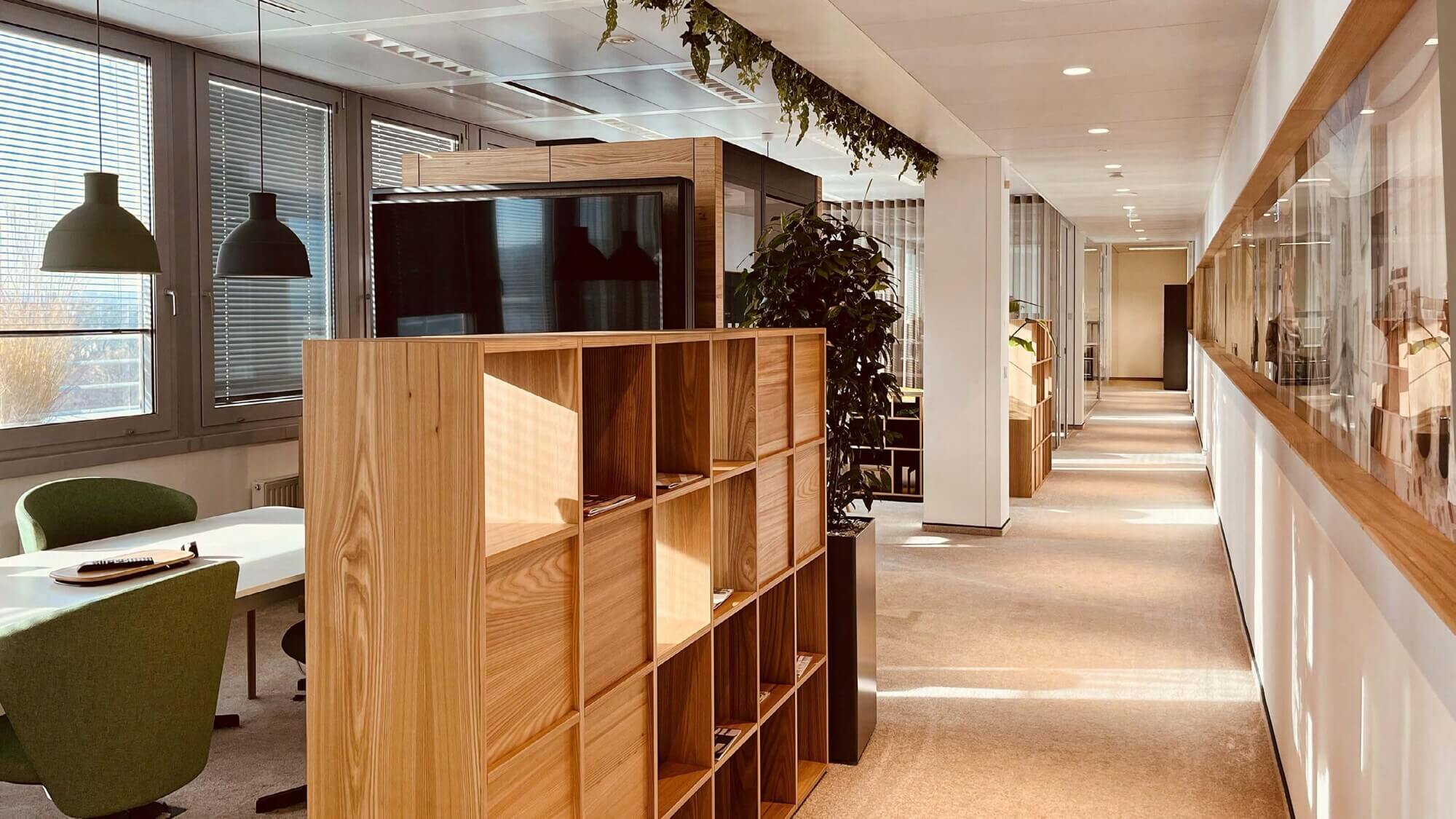 Möbliertes Terrassenbüro im Office Provider