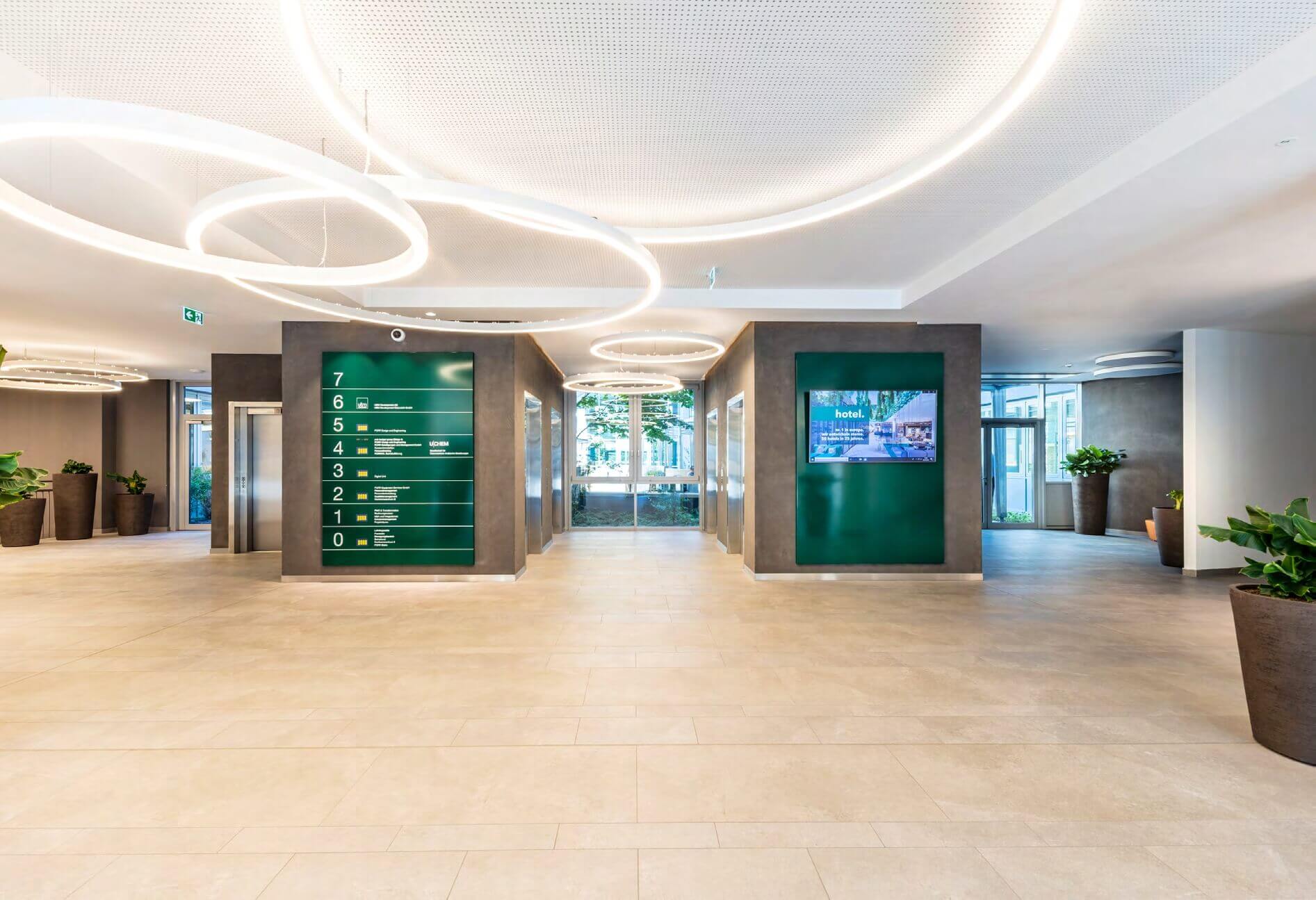 Möbliertes Terrassenbüro im Office Provider