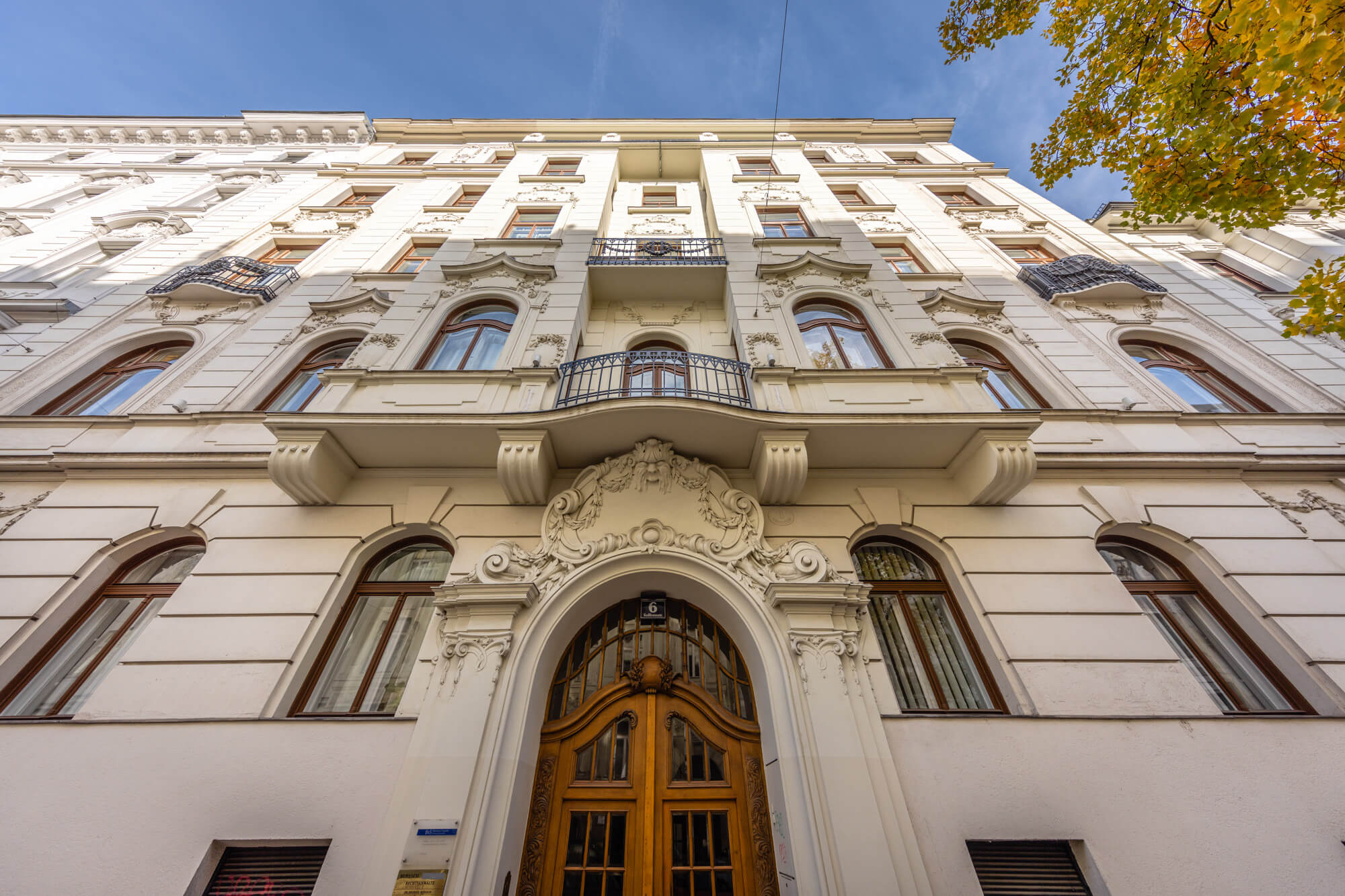 Altbaubüro Nahe Schwarzenbergplatz
