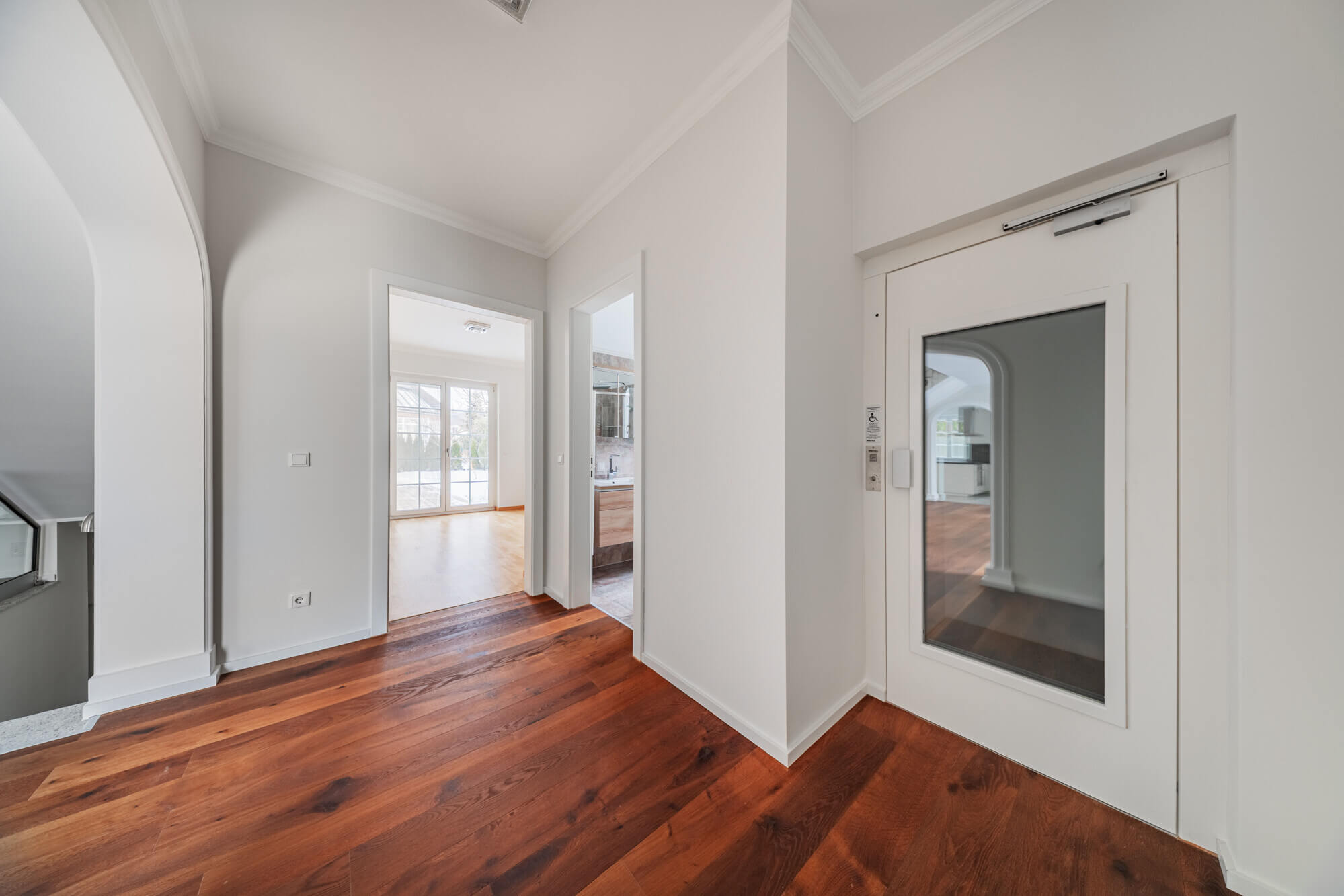 Luxuriöses Haus mit Pool in Fontana