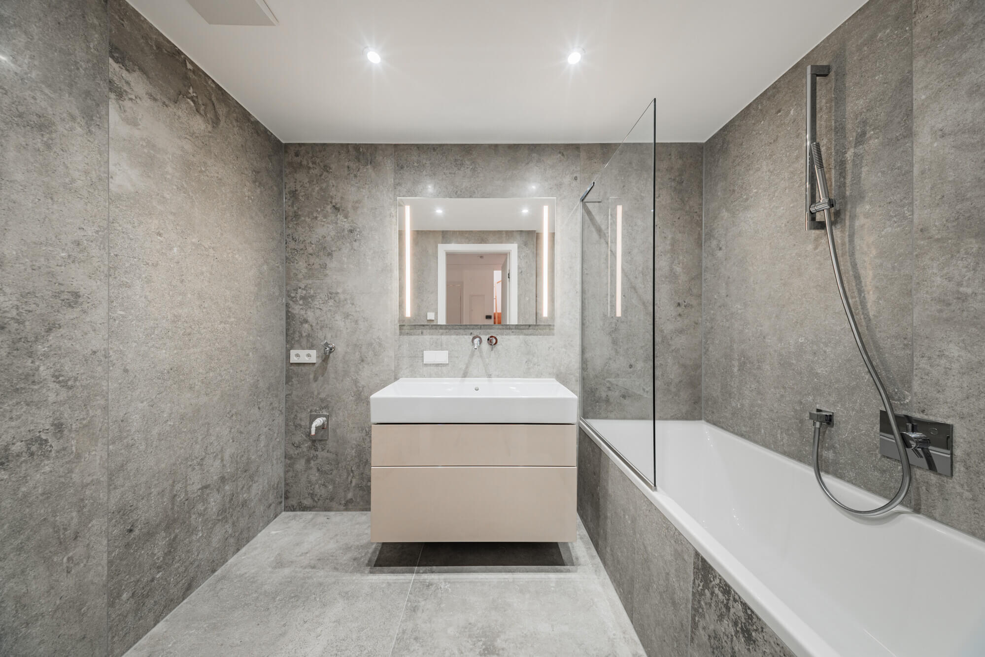 Neue Dachgeschoss Maisonette mit Terrasse nahe Schönbrunn