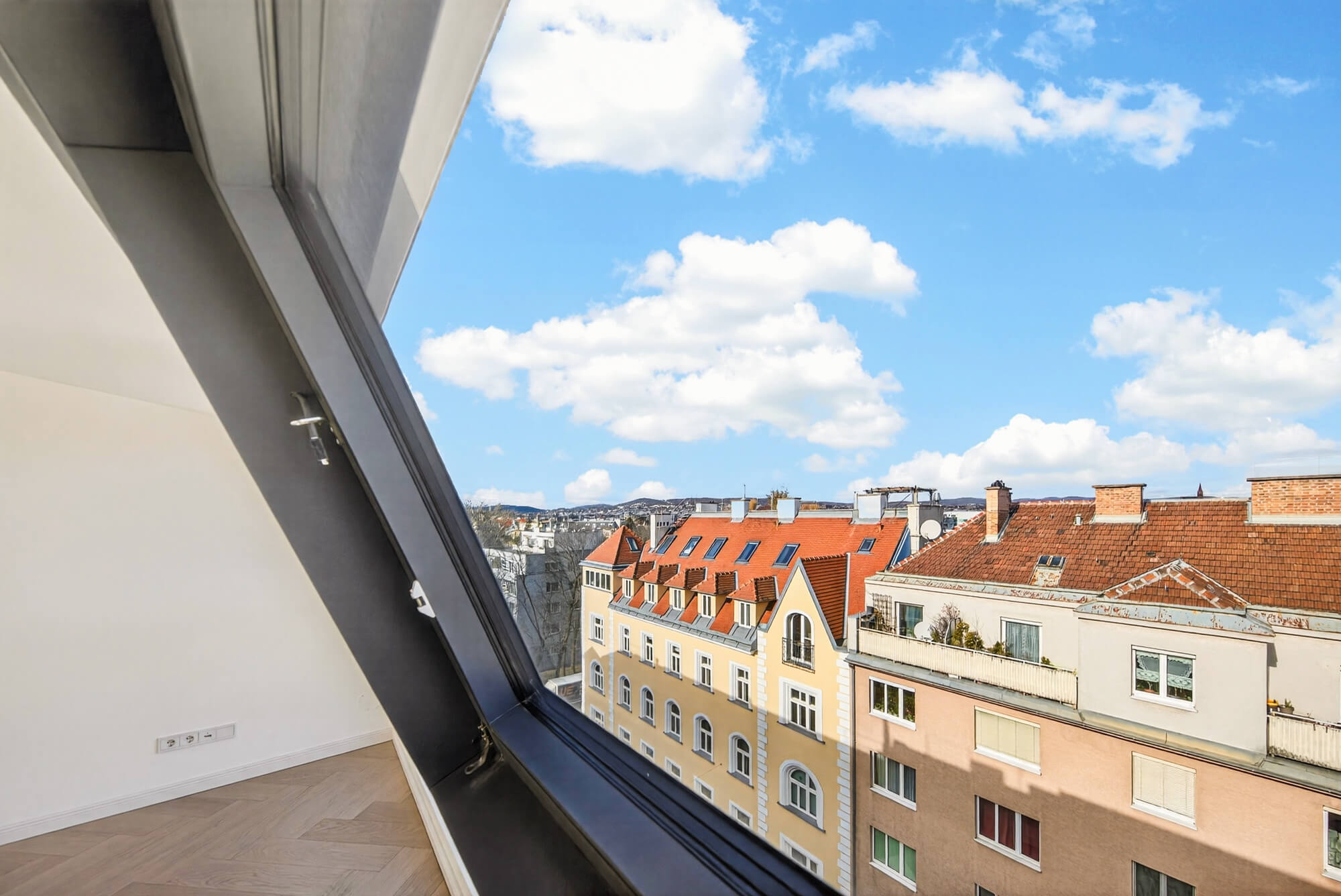 New duplex penthouse with terrace near Schönbrunn