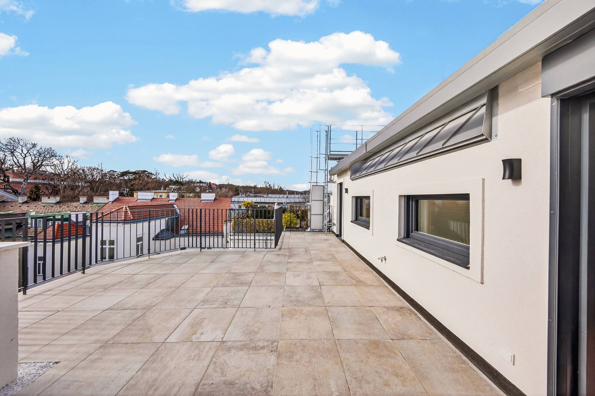 New duplex penthouse with terrace near Schönbrunn