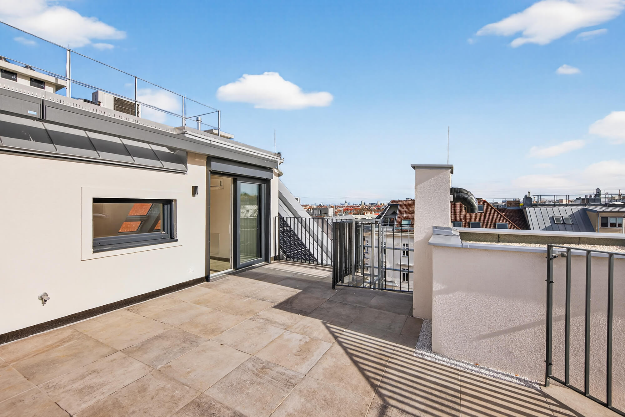 New duplex penthouse with terrace near Schönbrunn