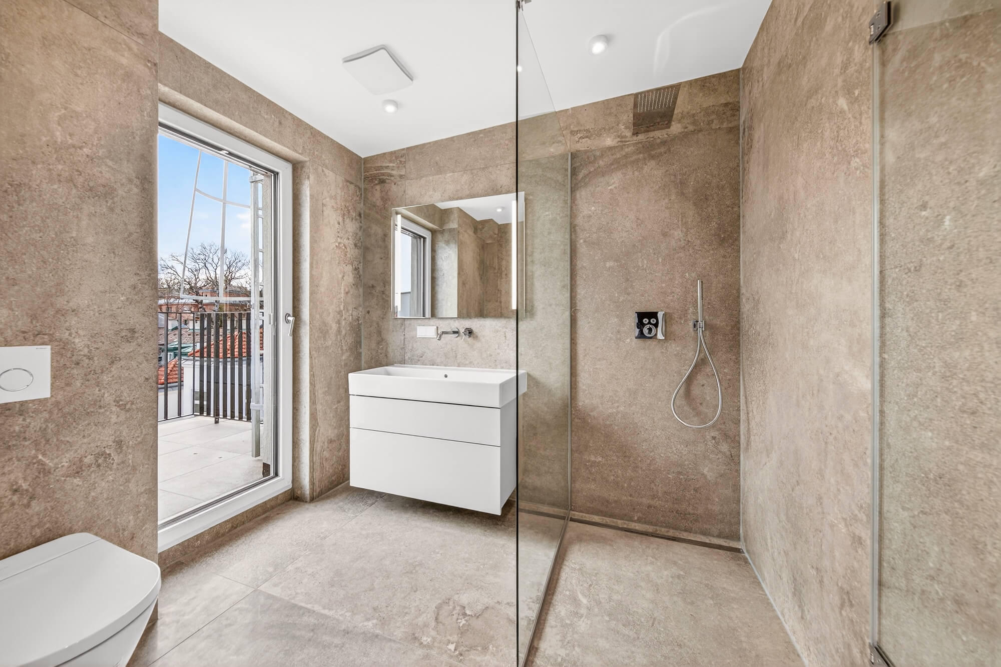 New duplex penthouse with terrace near Schönbrunn