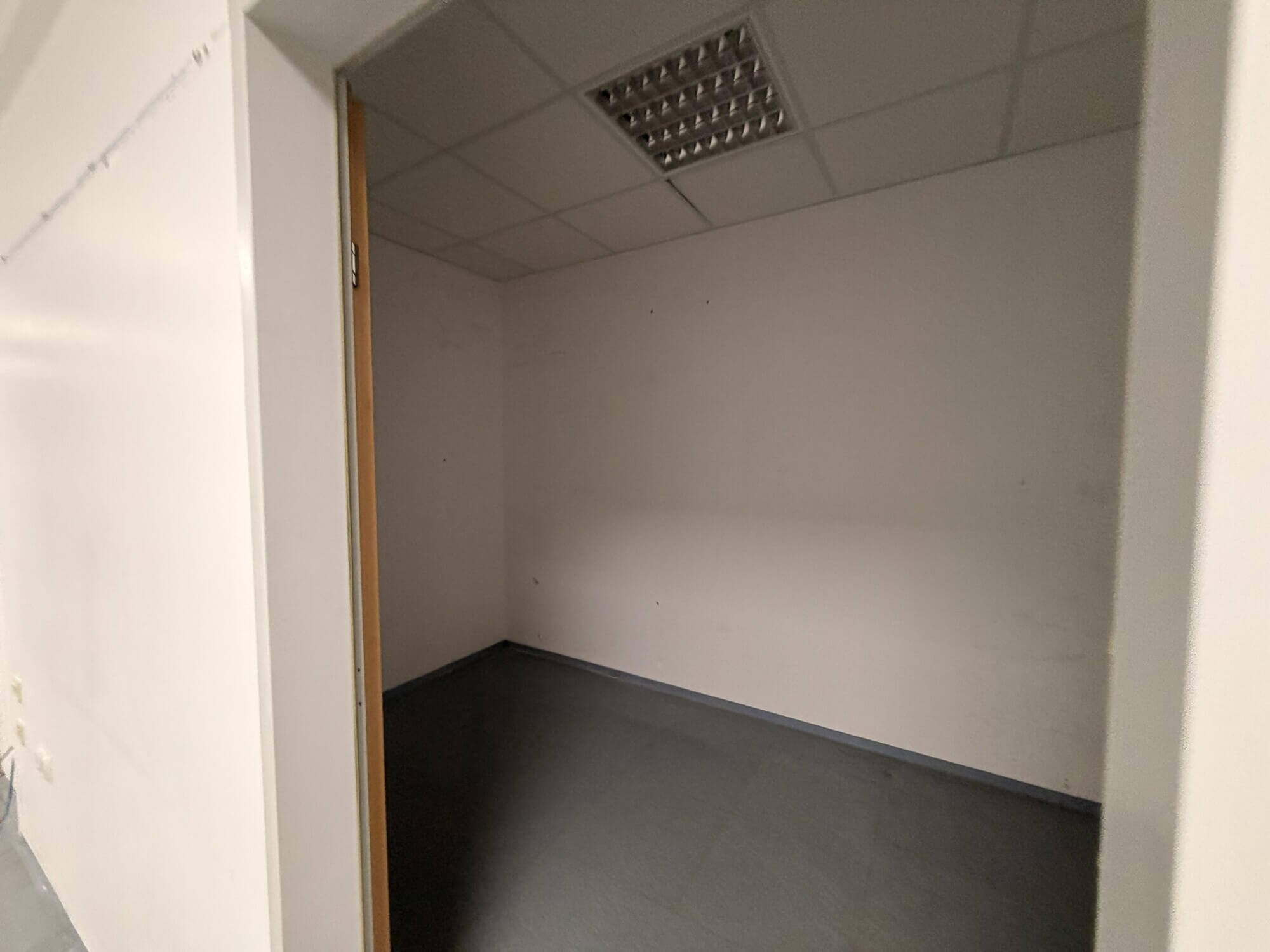 Gleich neben der U-Bahn Längenfeldgasse