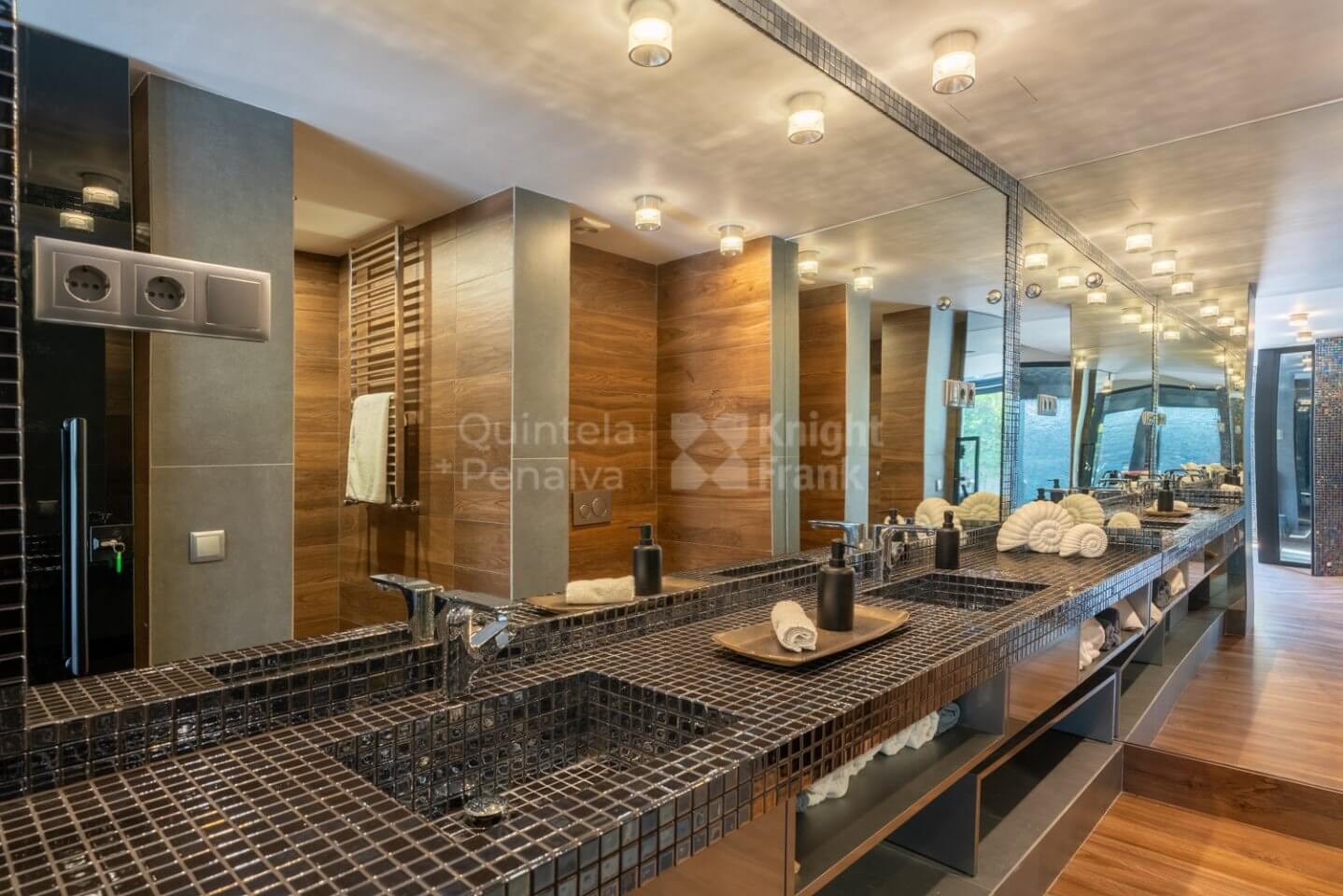 4 Schlafzimmer Villa mit Garten und Pool in Belém, Lissabon