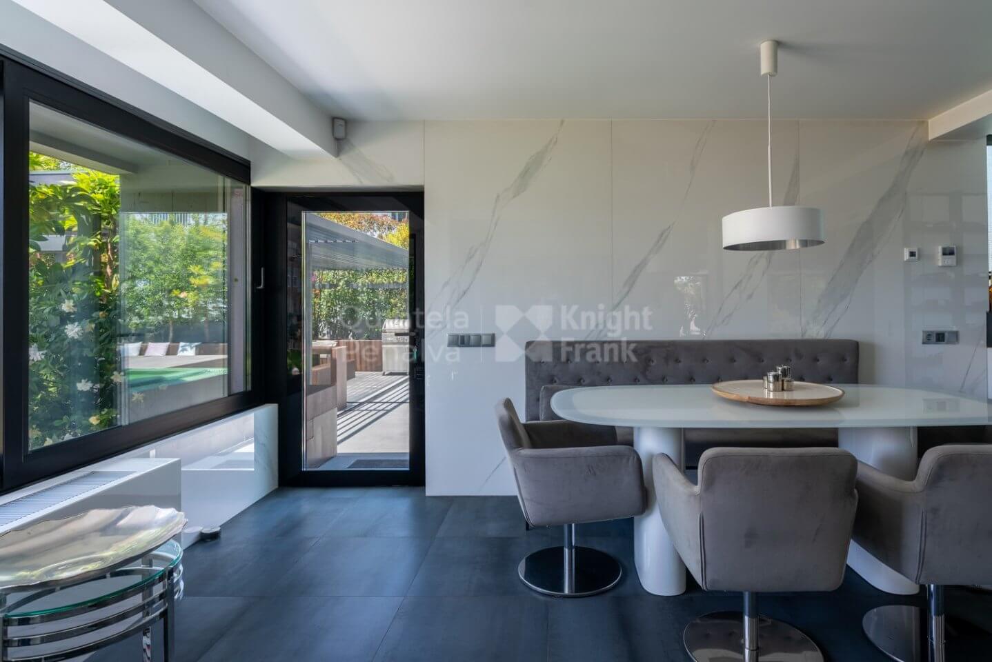 4 Schlafzimmer Villa mit Garten und Pool in Belém, Lissabon