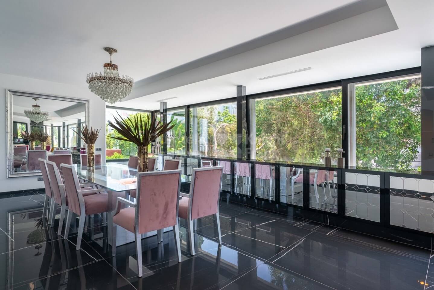 4 Schlafzimmer Villa mit Garten und Pool in Belém, Lissabon