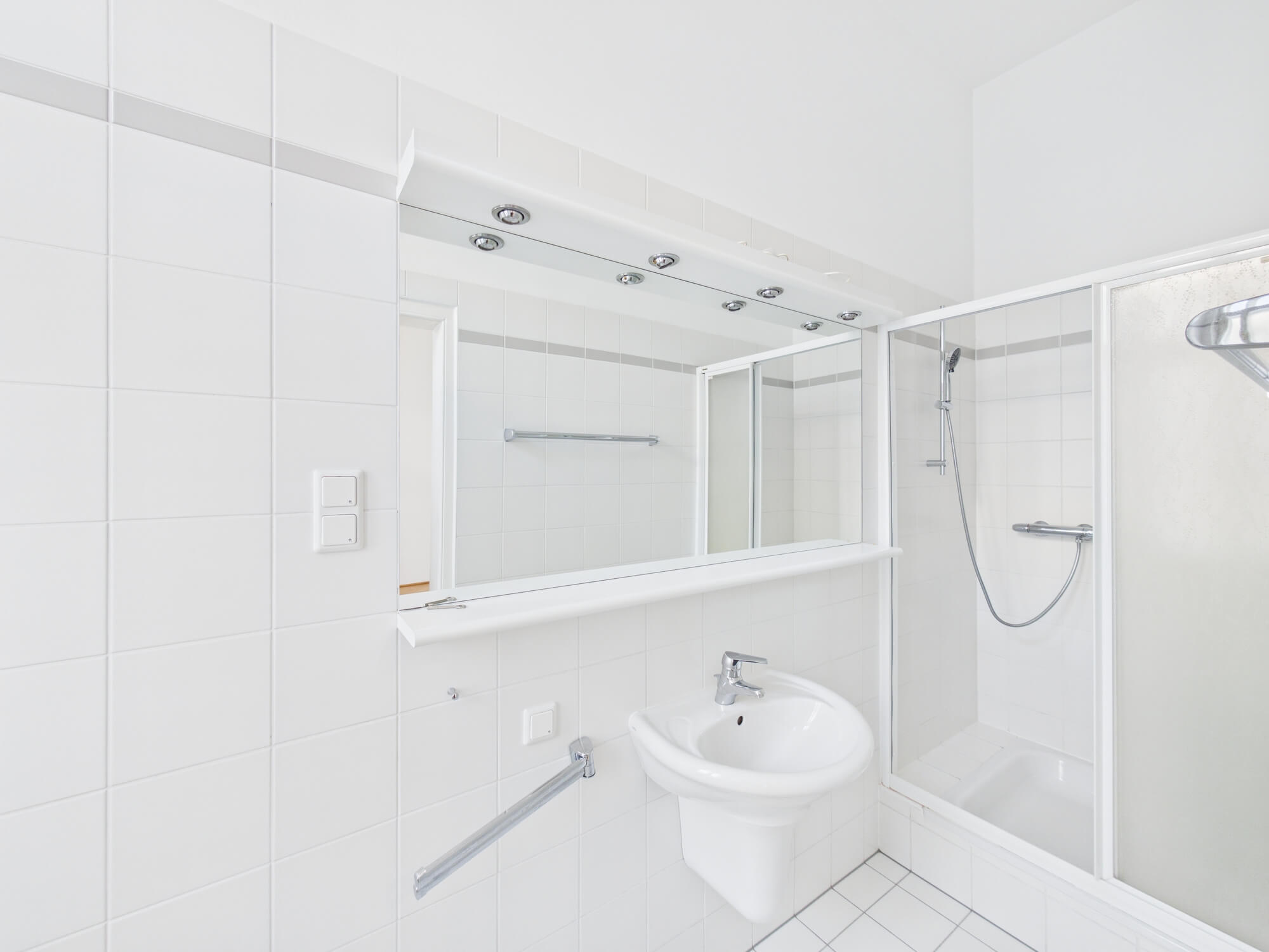 Charmante Altbauwohnung mitten im vierten Bezirk, 6 Zimmer, 3 Bäder