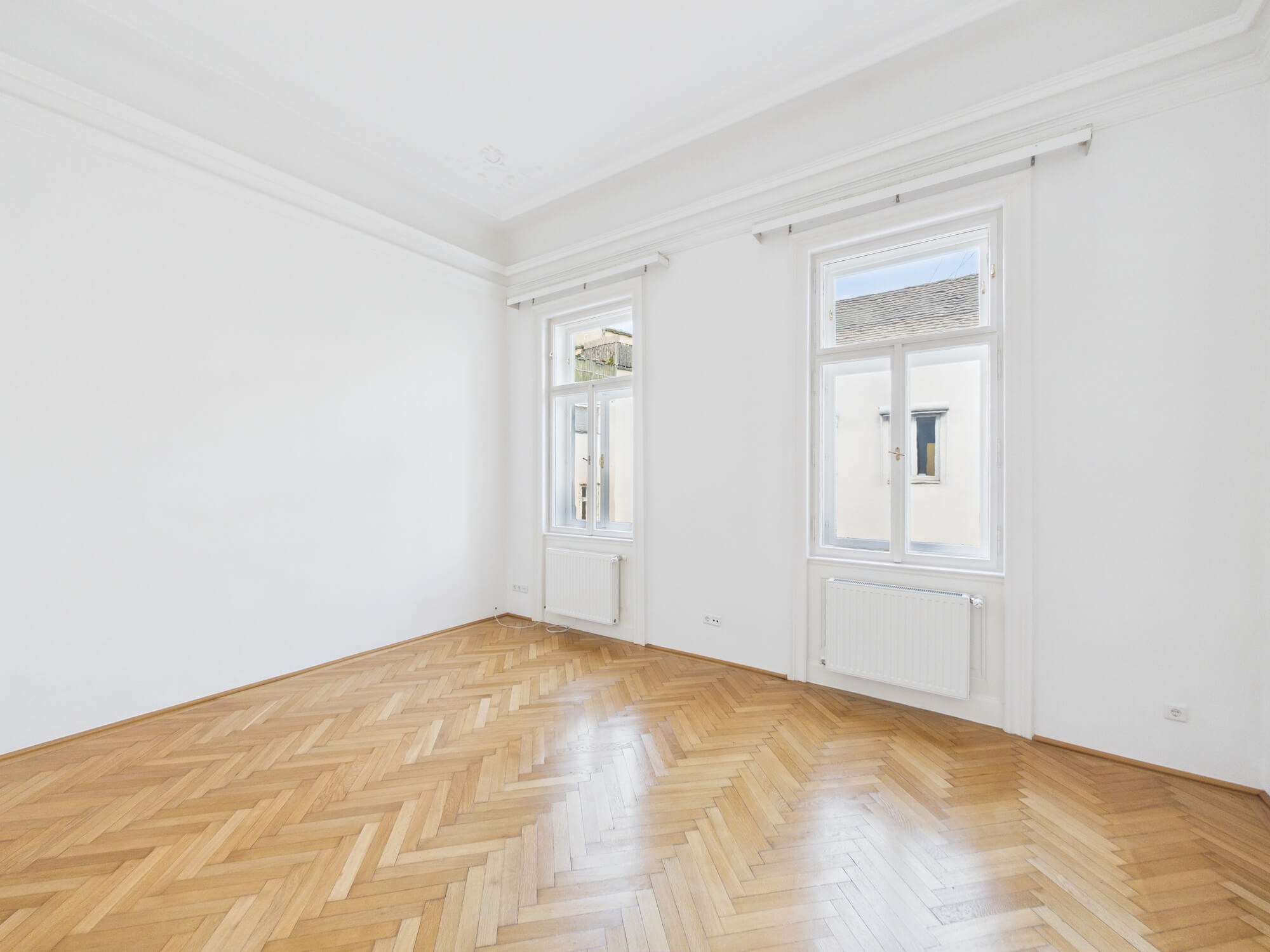 Charmante Altbauwohnung mitten im vierten Bezirk, 6 Zimmer, 3 Bäder