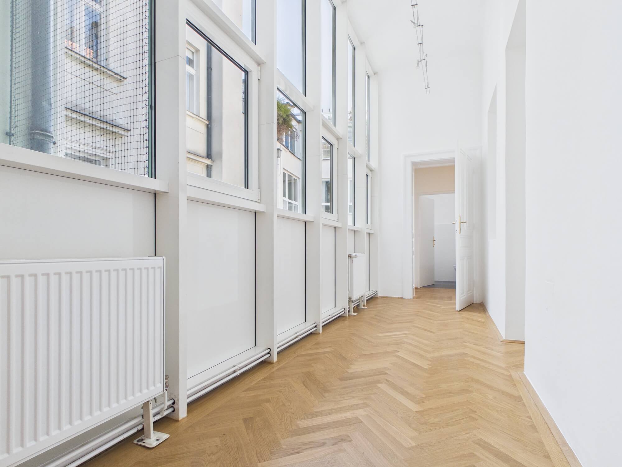 Altbaubüro Nahe Schwarzenbergplatz