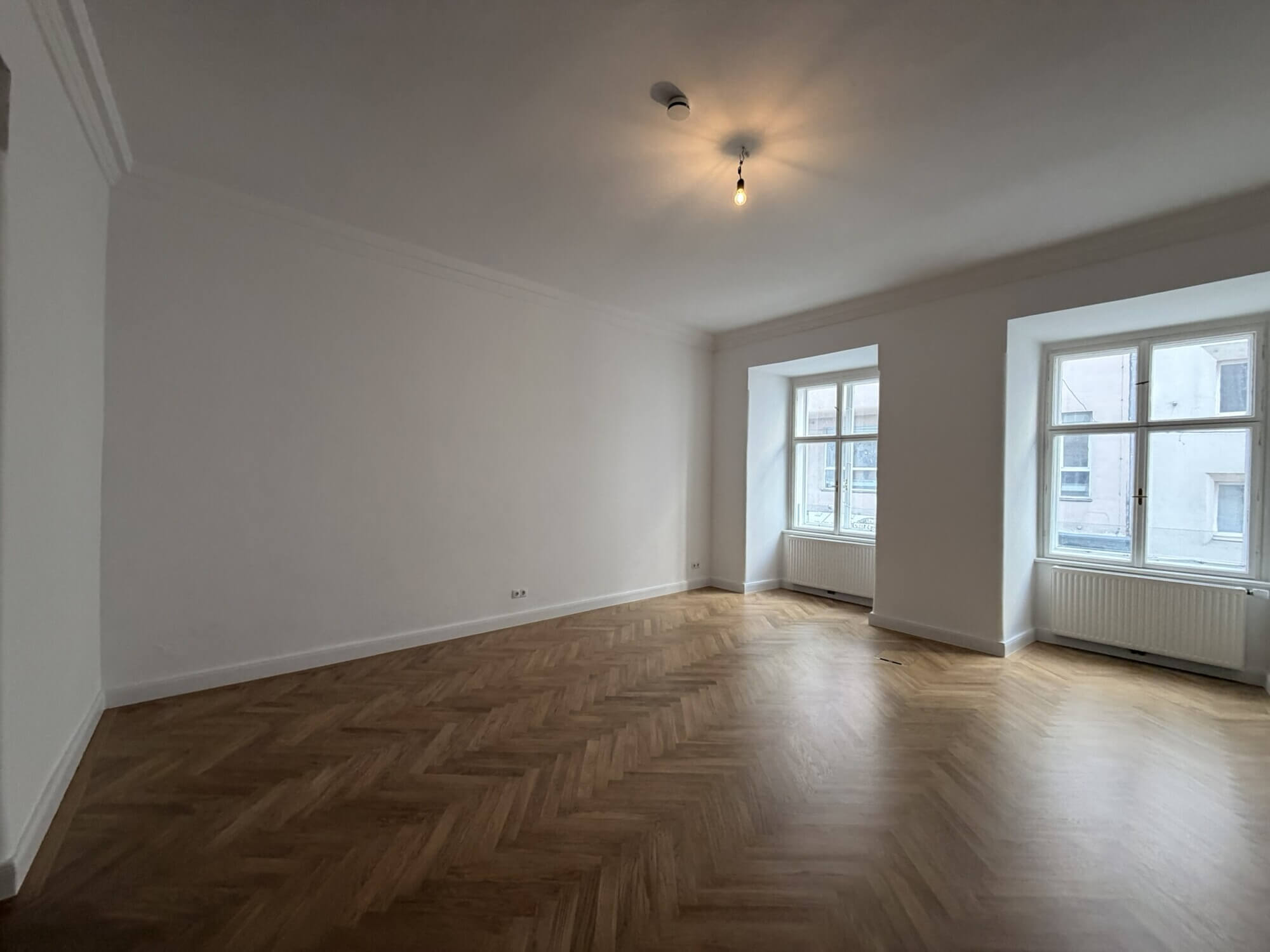 Repräsentatives Altbaubüro in erstklassiger Innenstadtlage - Wollzeile