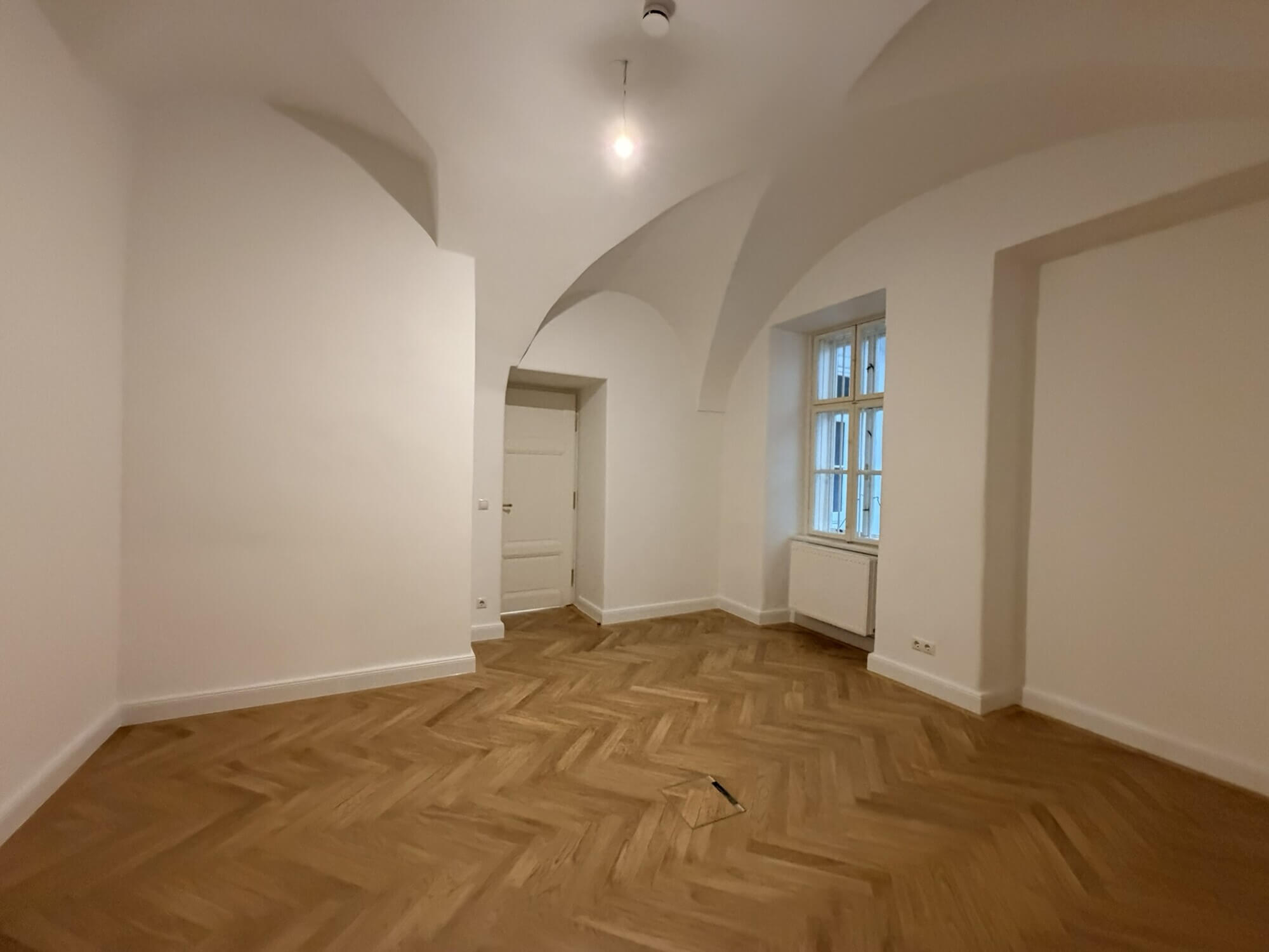 Repräsentatives Altbaubüro in erstklassiger Innenstadtlage - Wollzeile