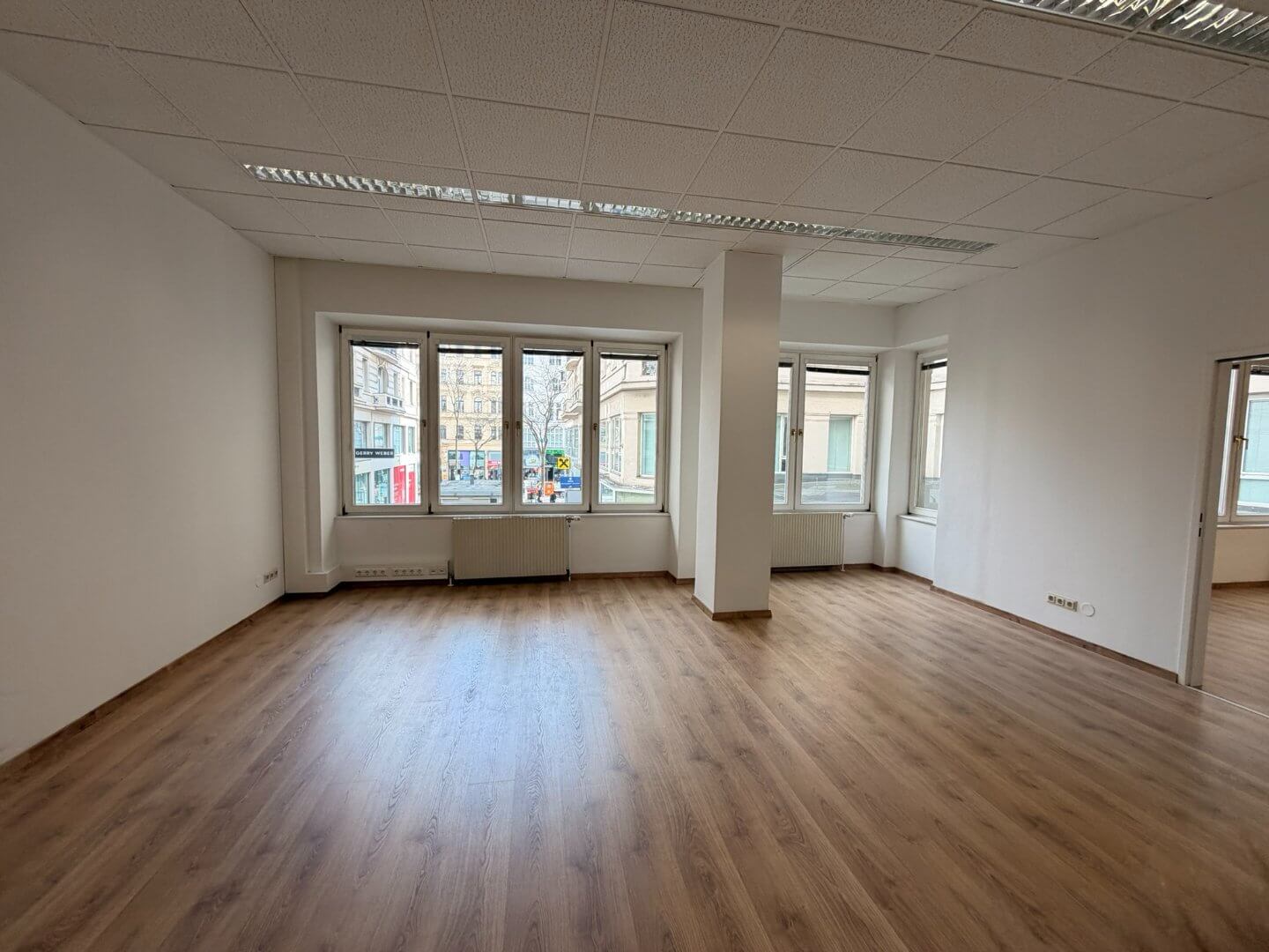 Repräsentative Altbau-Bürofläche in Top-Lage der Mariahilfer Straße