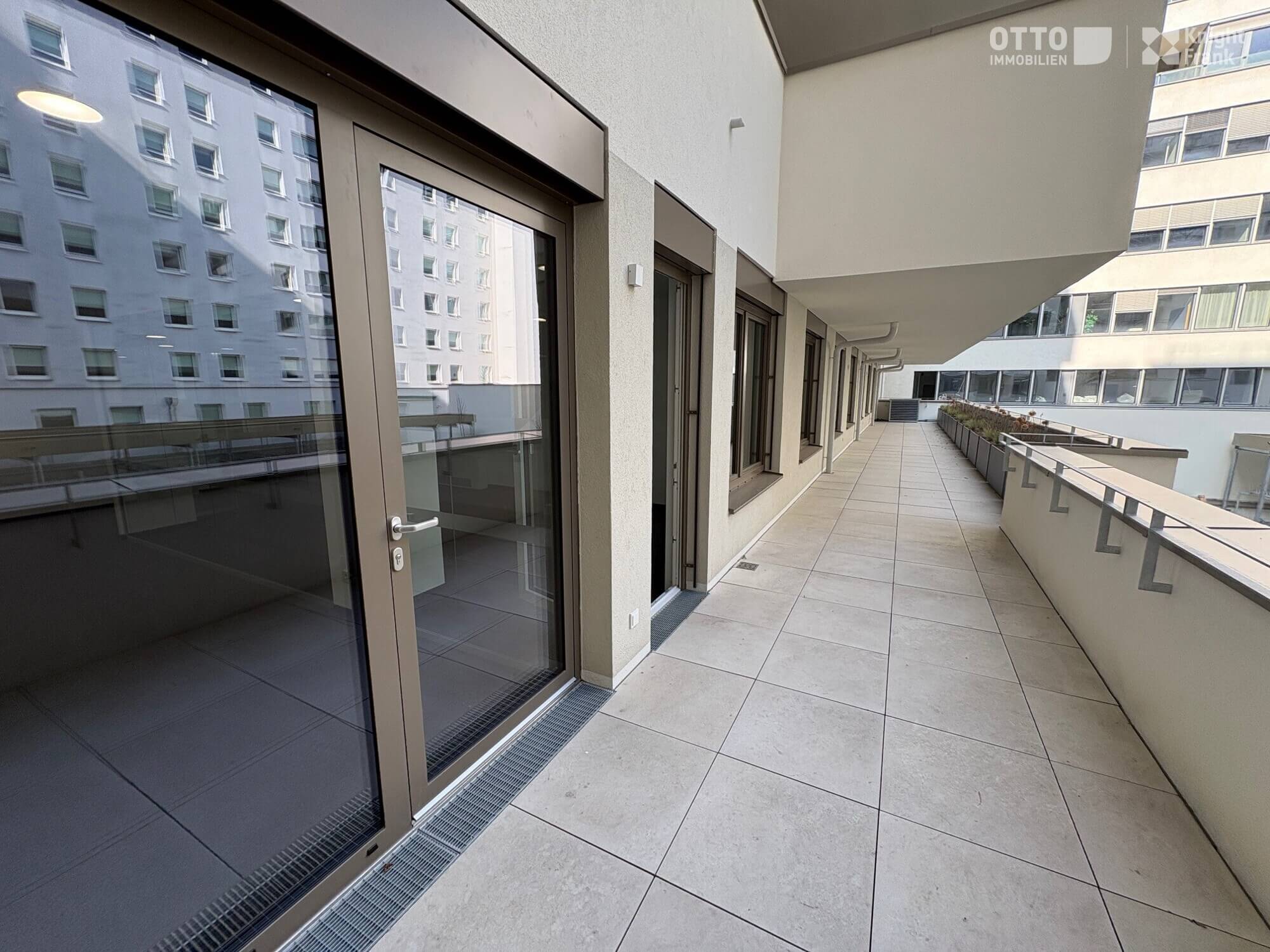 Moderne Büros an der Lassallestraße